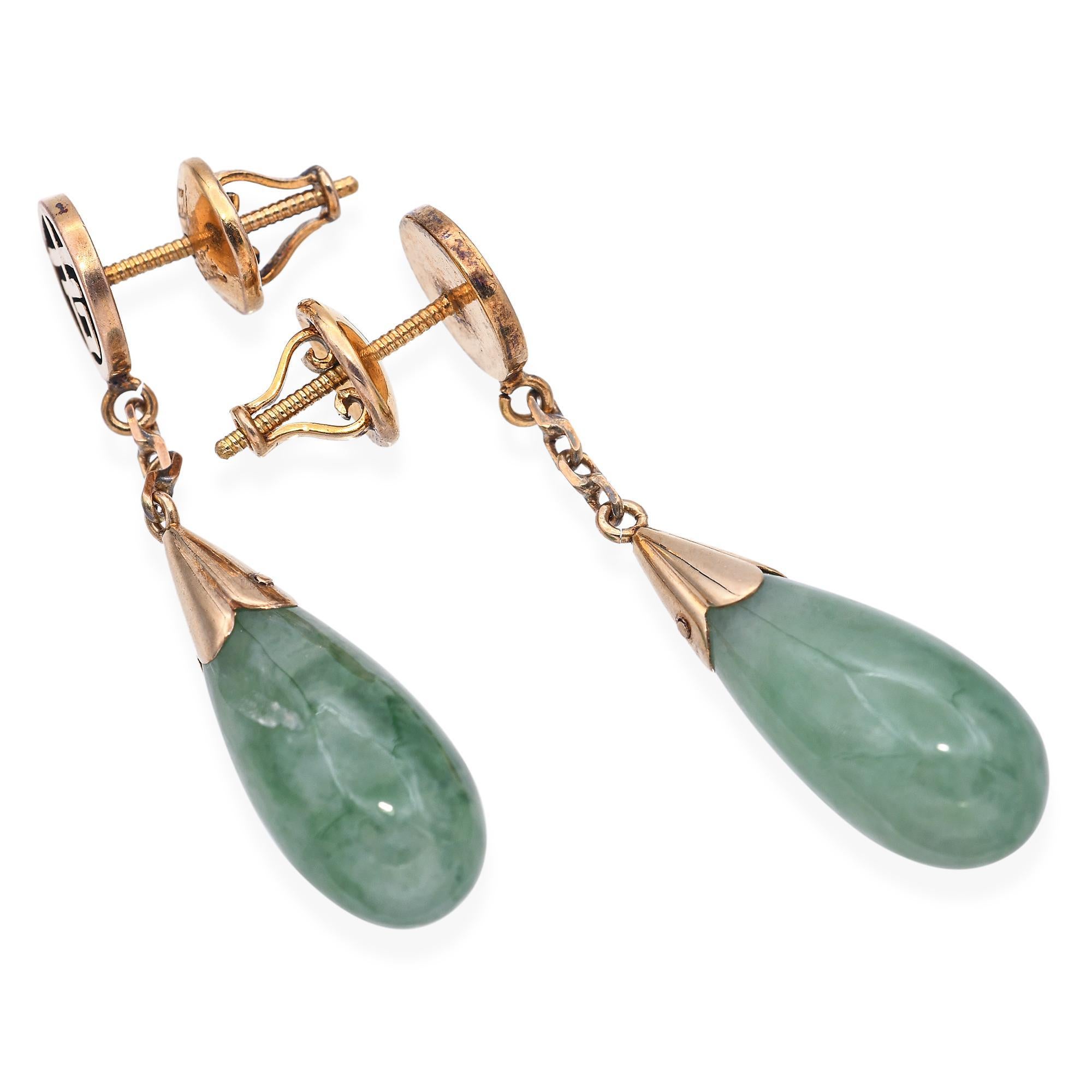 Vintage 10k Gelbgold Grüne Jade-Tropfen-Ohrringe im Zustand „Gut“ im Angebot in New York, NY