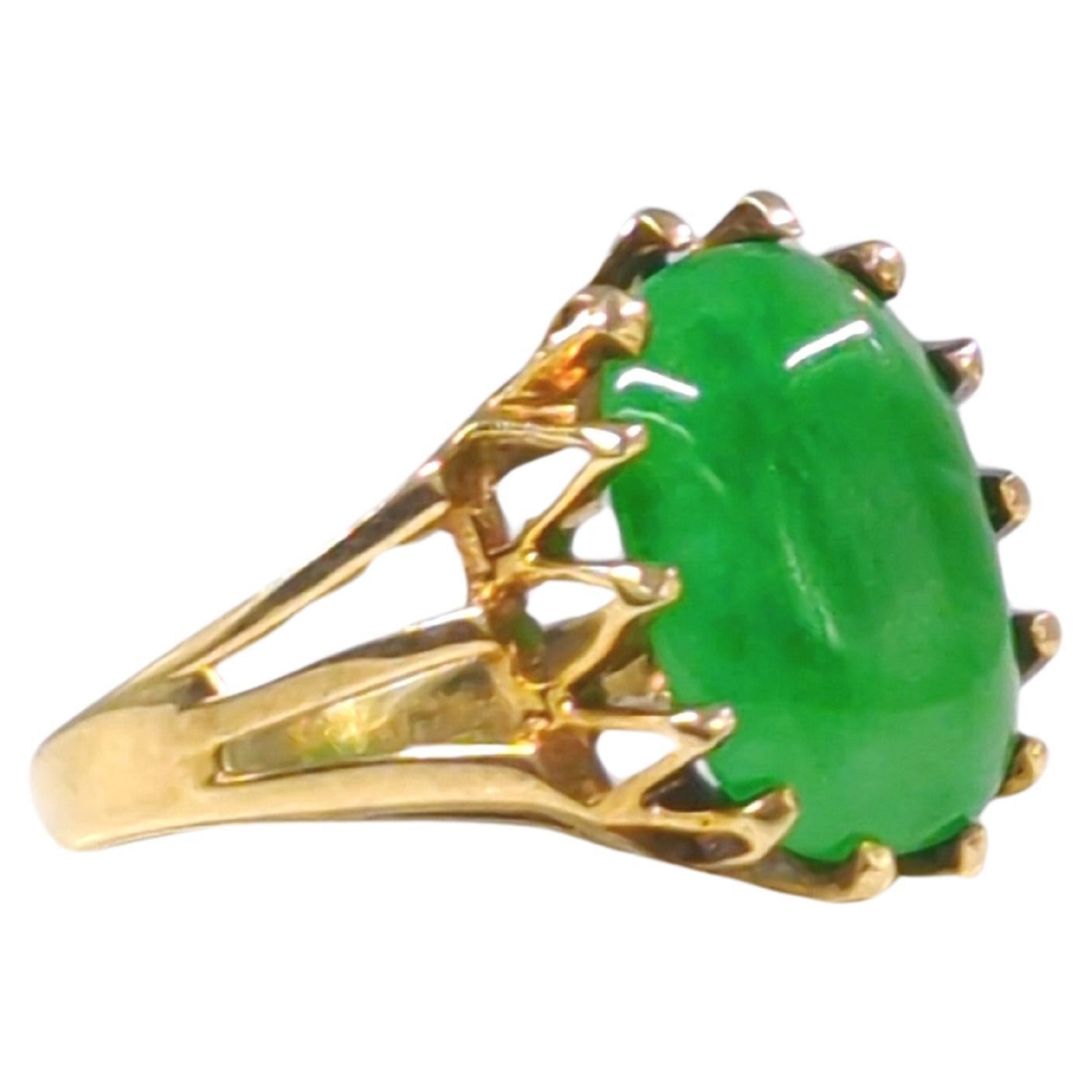 Antique Cushion Cut Vintage 10K Yellow Gold Intense Apple Green Natural Jadeite Ring A-Grade Size 6 For Sale