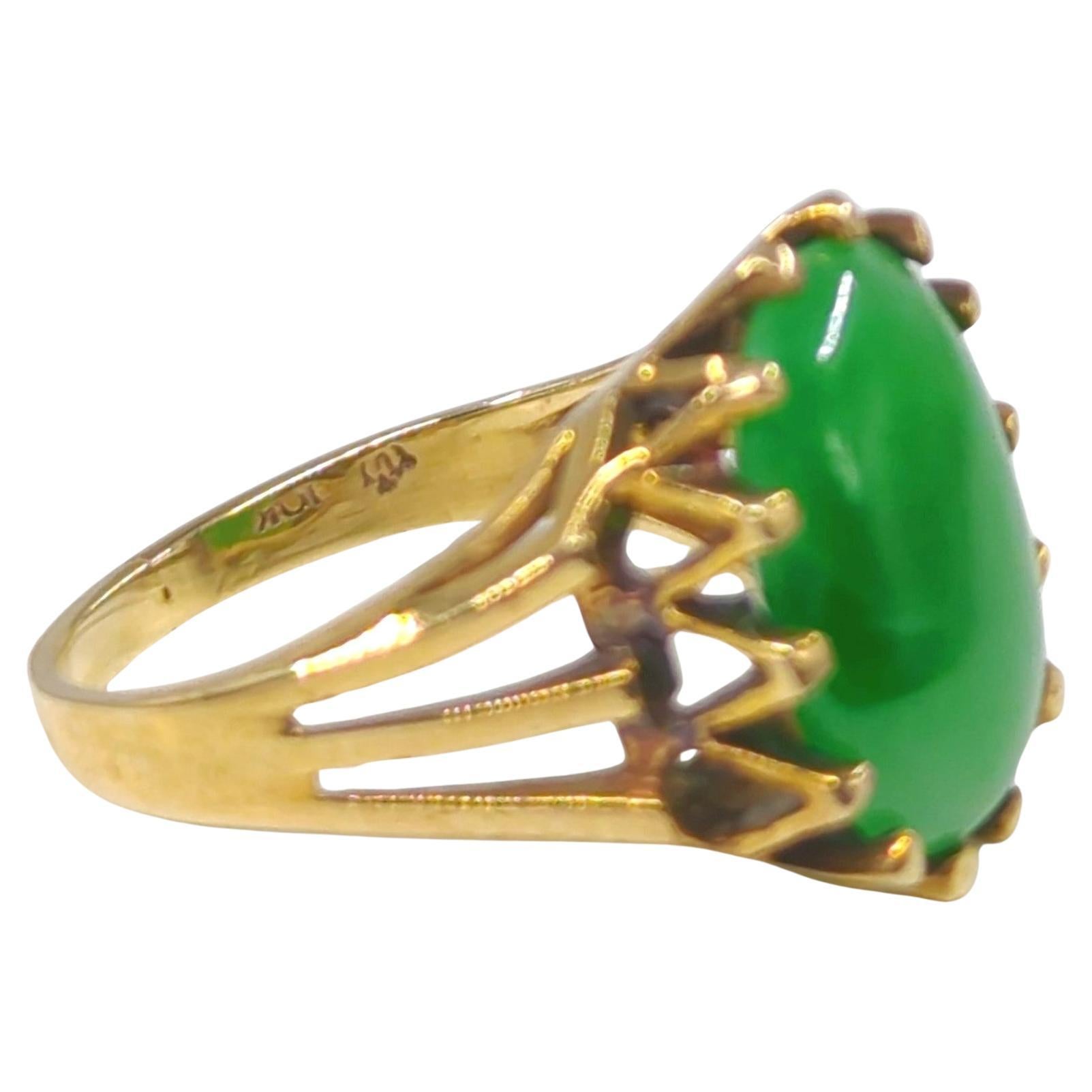 Vintage 10K Yellow Gold Intense Apple Green Natural Jadeite Ring A-Grade Size 6 For Sale 1
