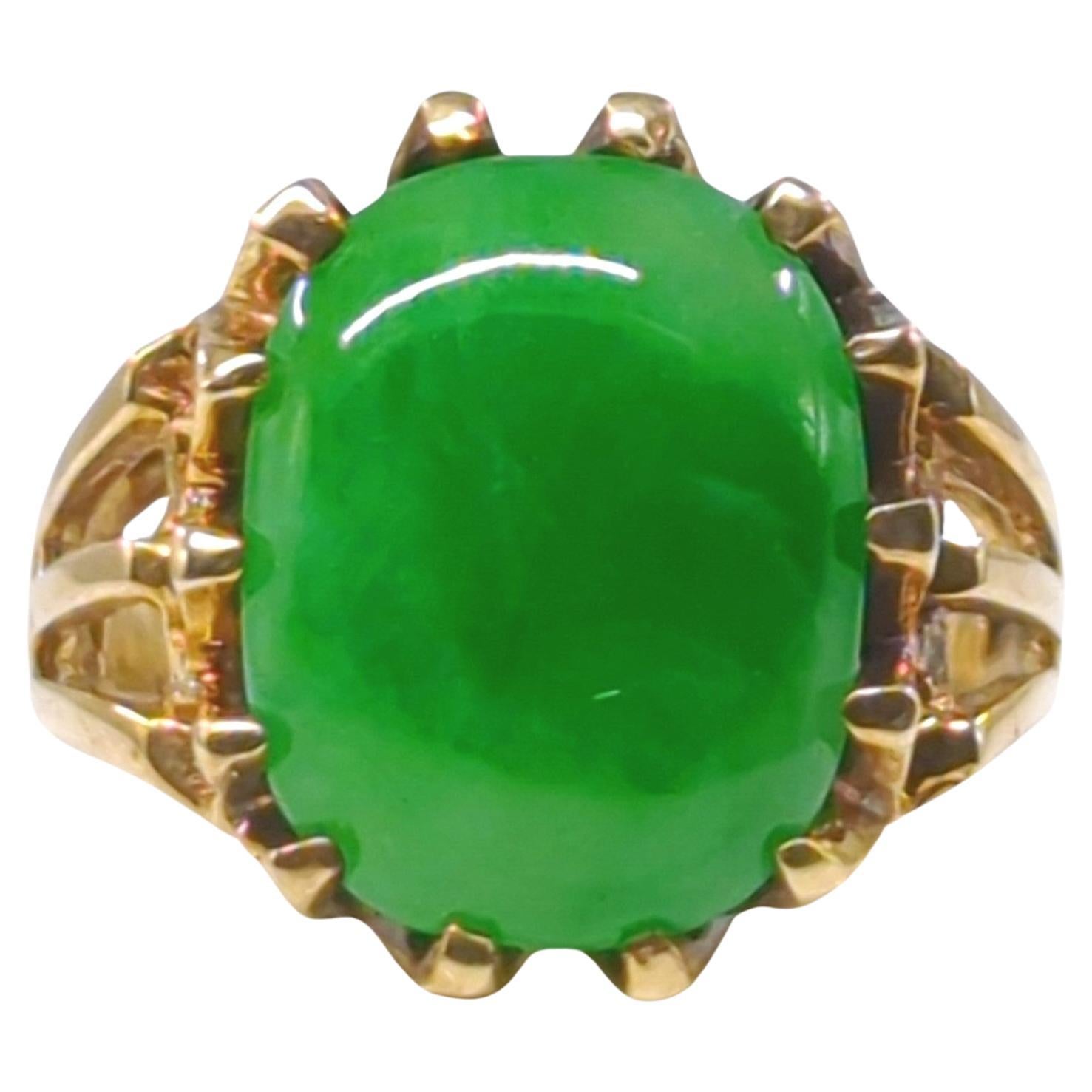 Vintage 10K Yellow Gold Intense Apple Green Natural Jadeite Ring A-Grade Size 6 For Sale 2
