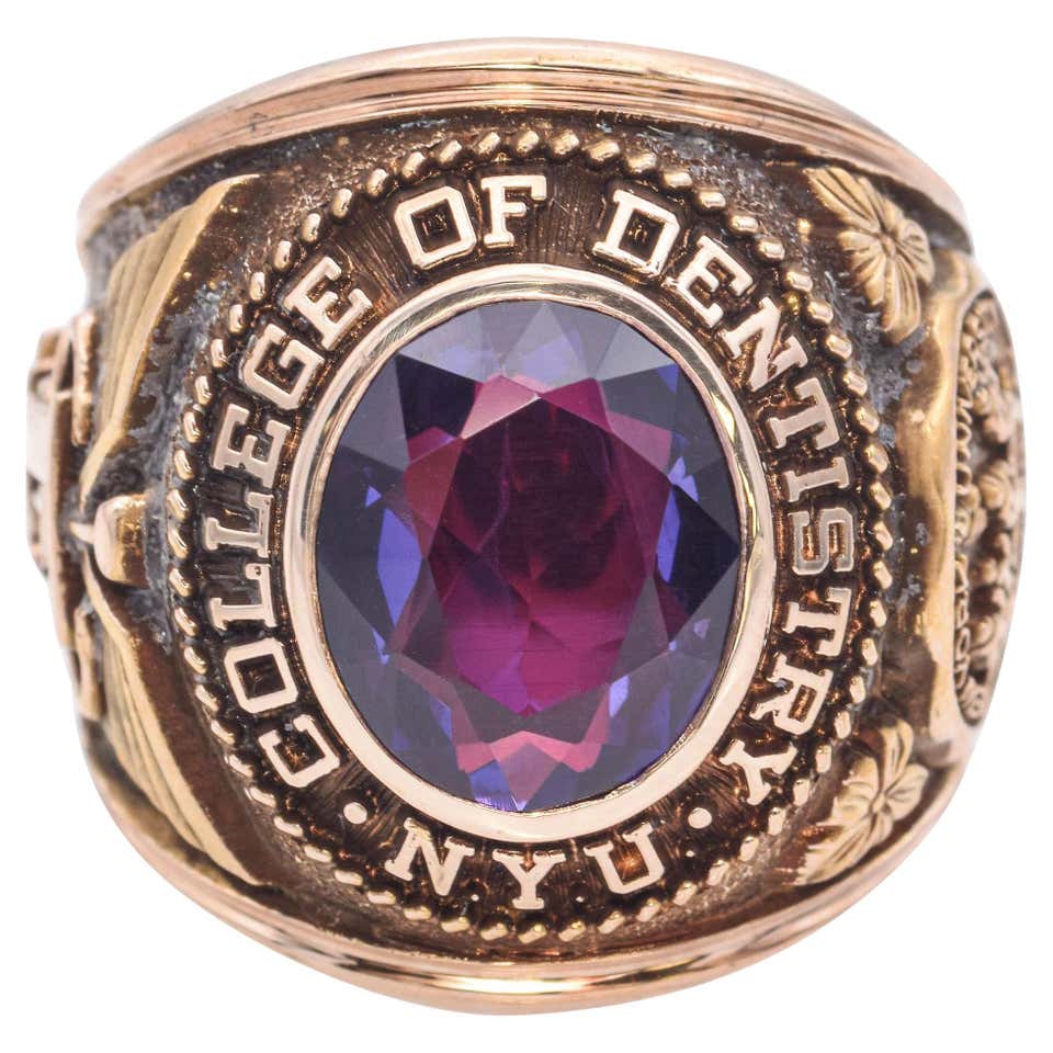 Vintage Class Rings - 21 For Sale on 1stDibs | vintage class rings for ...