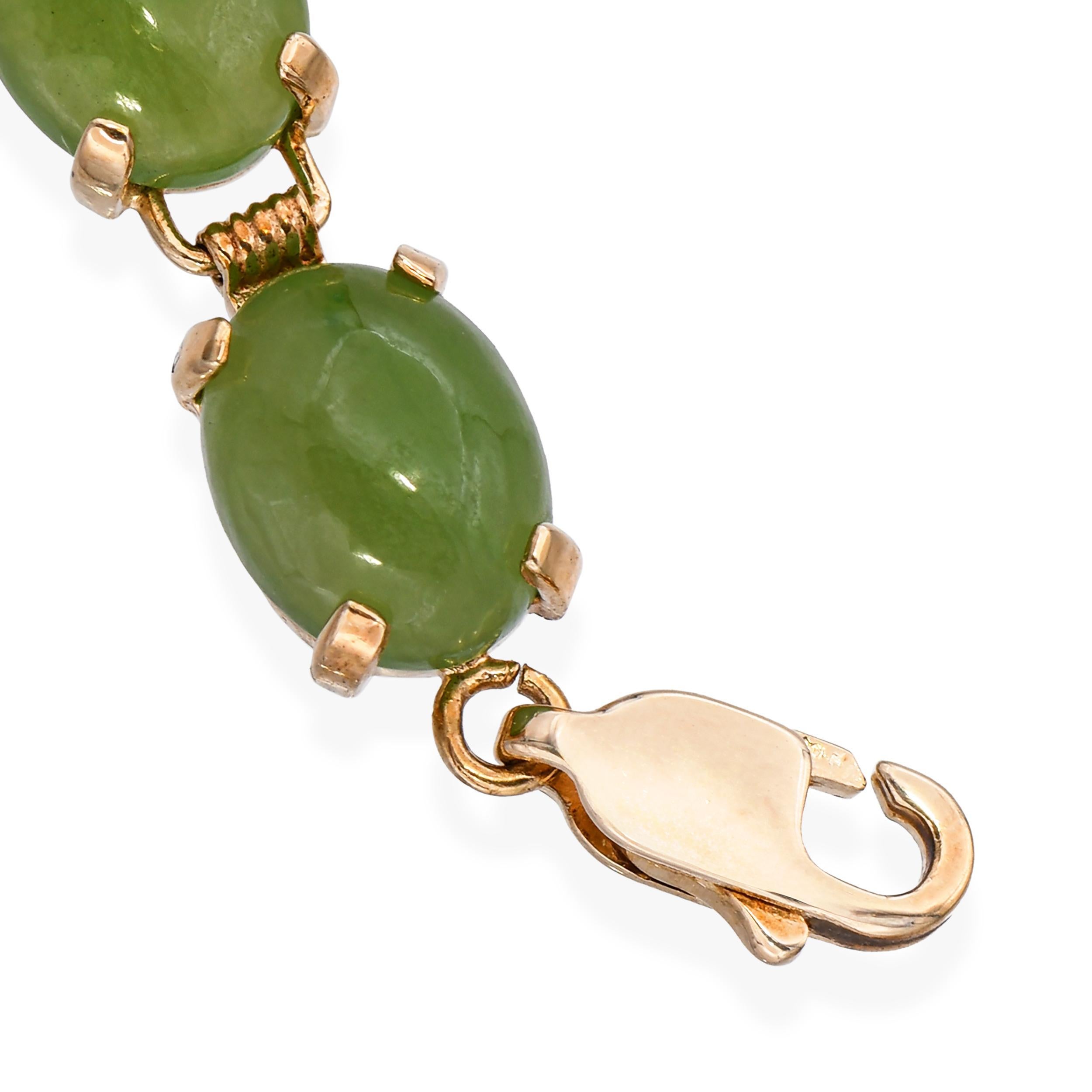Bracciale vintage in oro giallo 10k con nefrite e giada in vendita 1