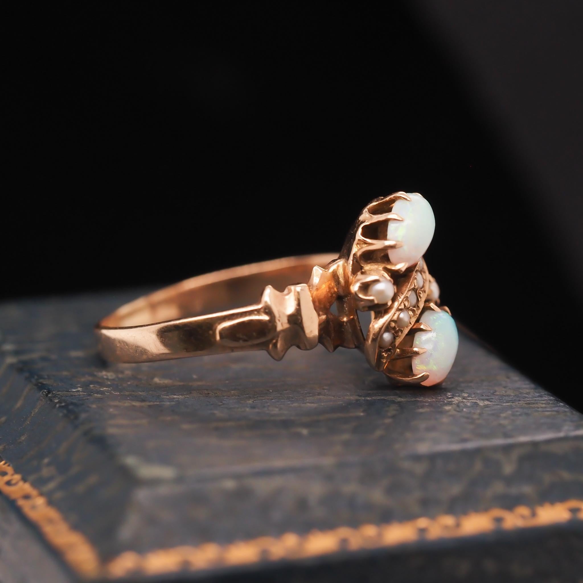 Vintage 10K Yellow Gold Opal and Pearl Cocktail Ring In Good Condition In Hicksville, NY