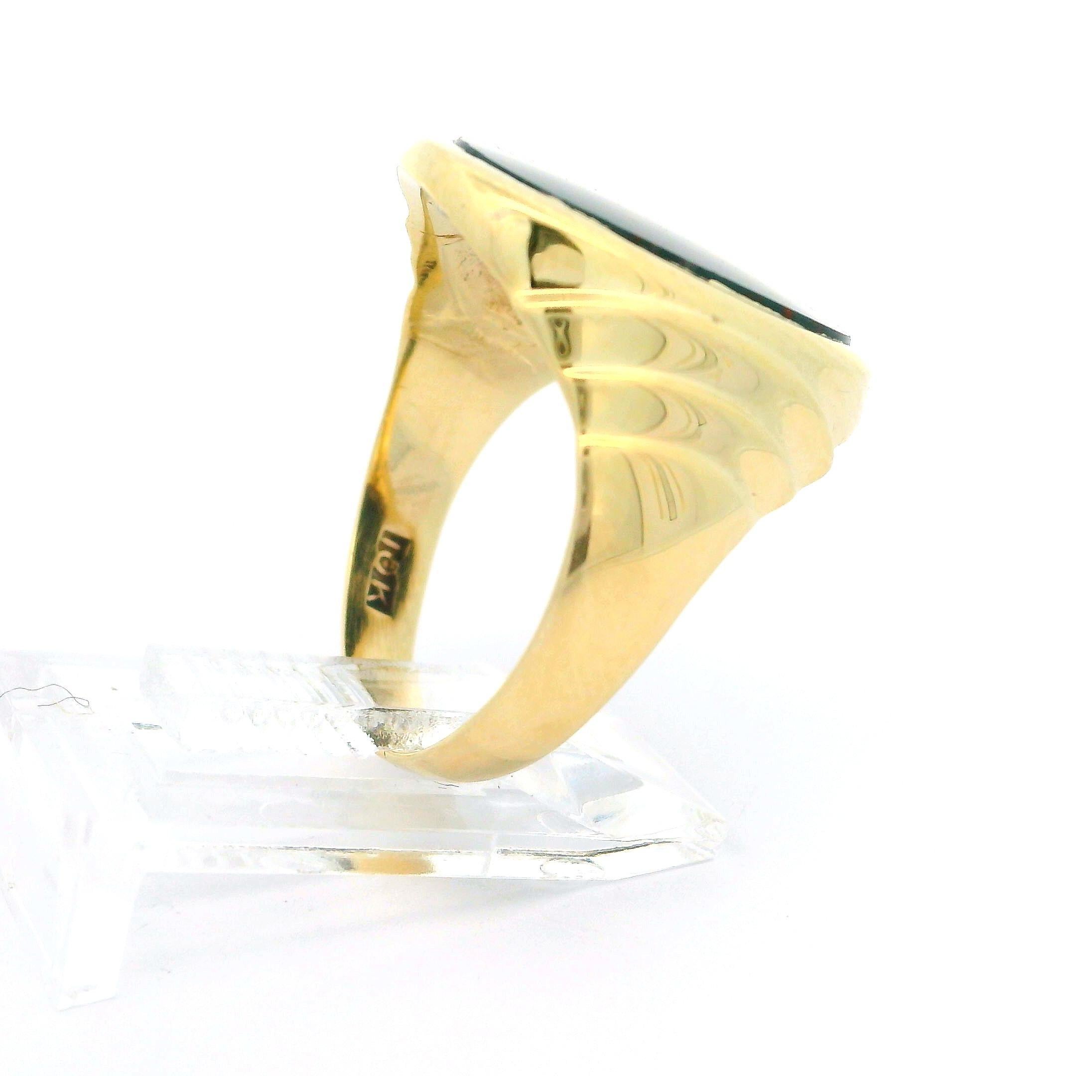 Vintage 10k Yellow Gold Oval Bloodstone Polished Step Sides Unisex Ring For Sale 5