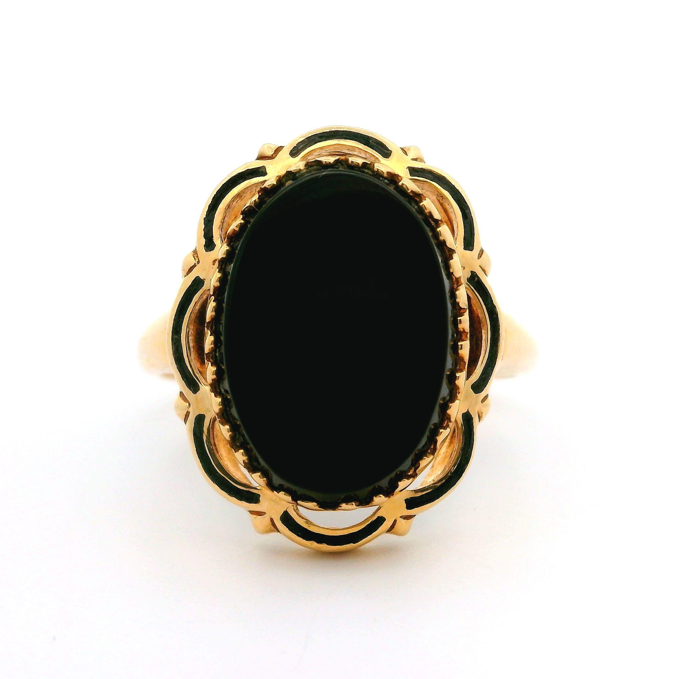 –Stone(s)–
(1) Natural Genuine Onyx - Oval Cut - Multi Prong Set - Black Color  - 13.62 x 9.68mm (approx.)

Material: Solid 10k Yellow Gold
Weight: 3.59 Grams
Ring Size: 7.0 ( fitted on finger, please contact us prior to purchase with sizing