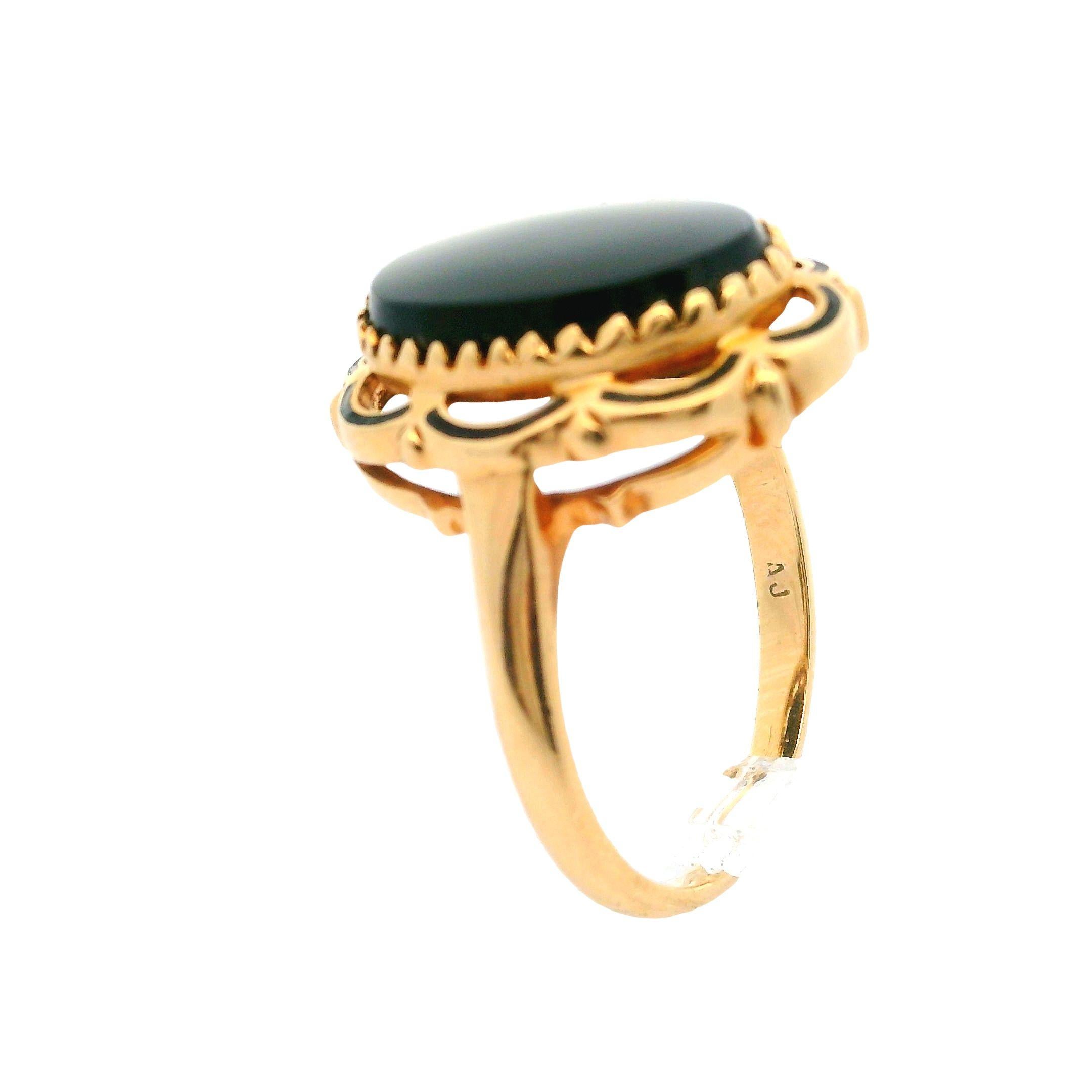 Vintage 10k Yellow Gold Oval Onyx W/ Scalloped Black Enamel Frame Cocktail Ring 4