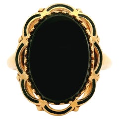 Vintage 10k Yellow Gold Oval Onyx W/ Scalloped Black Enamel Frame Cocktail Ring