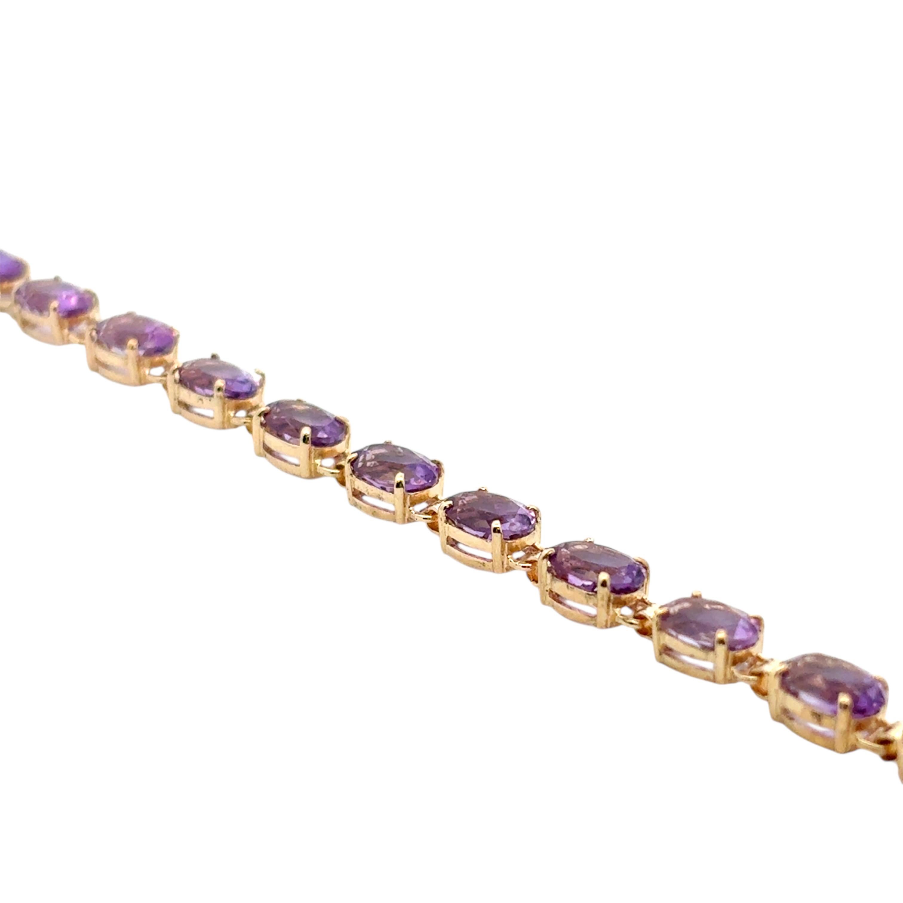 Donna Bracciale vintage in oro giallo 10k con gemme viola in vendita