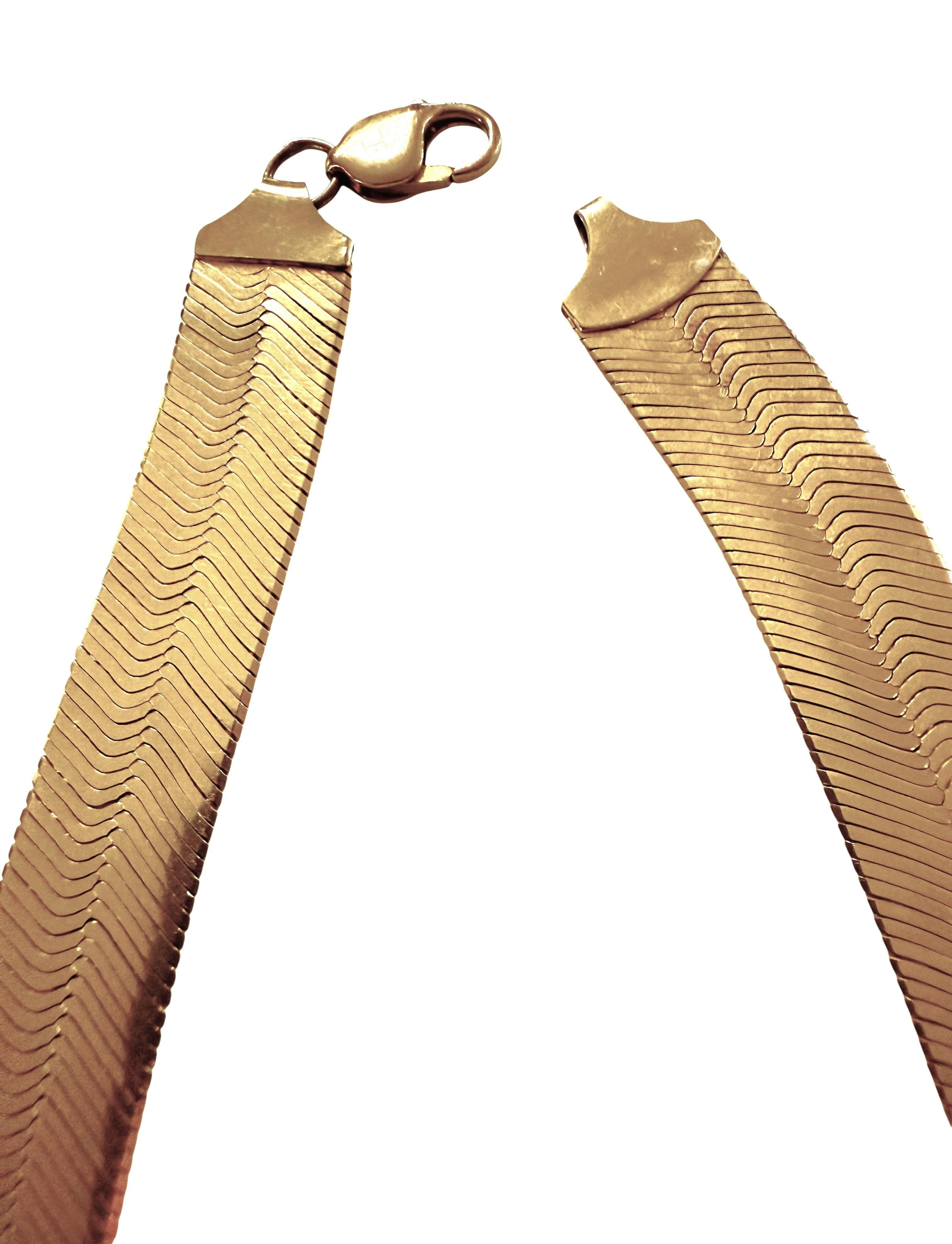Vintage By in oro giallo 10K Collana a spina di pesce scintillante larga 15 mm, 55,33 grammi in vendita 5