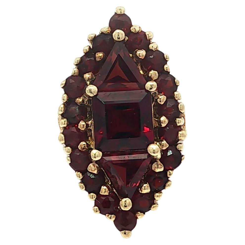 Vintage 10k Gelbgold Vibrant Rich Red Granat Marquise Form Navette Ring