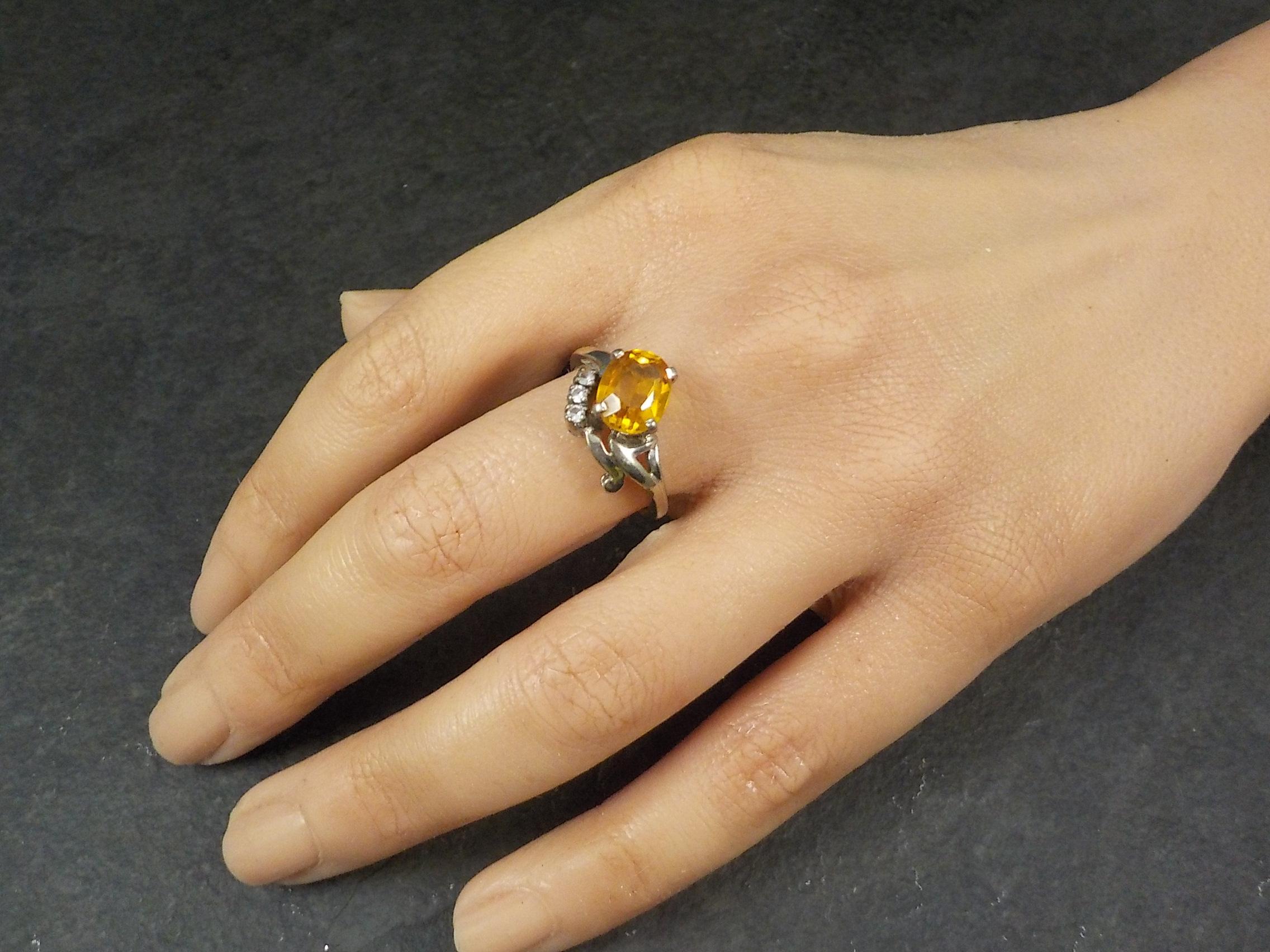 Oval Cut Vintage 10K Yellow Orange Sapphire Ring Size 8 For Sale