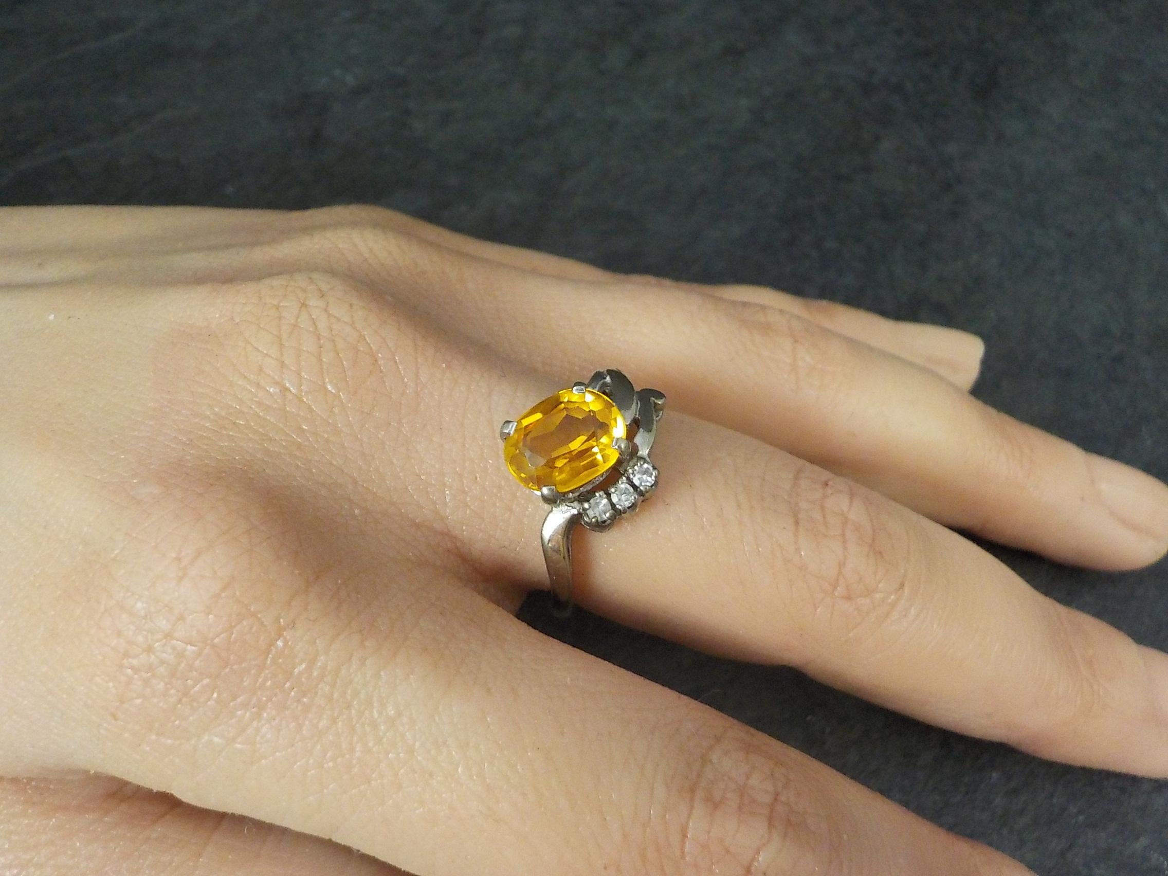 Vintage 10K Yellow Orange Sapphire Ring Size 8 For Sale 1