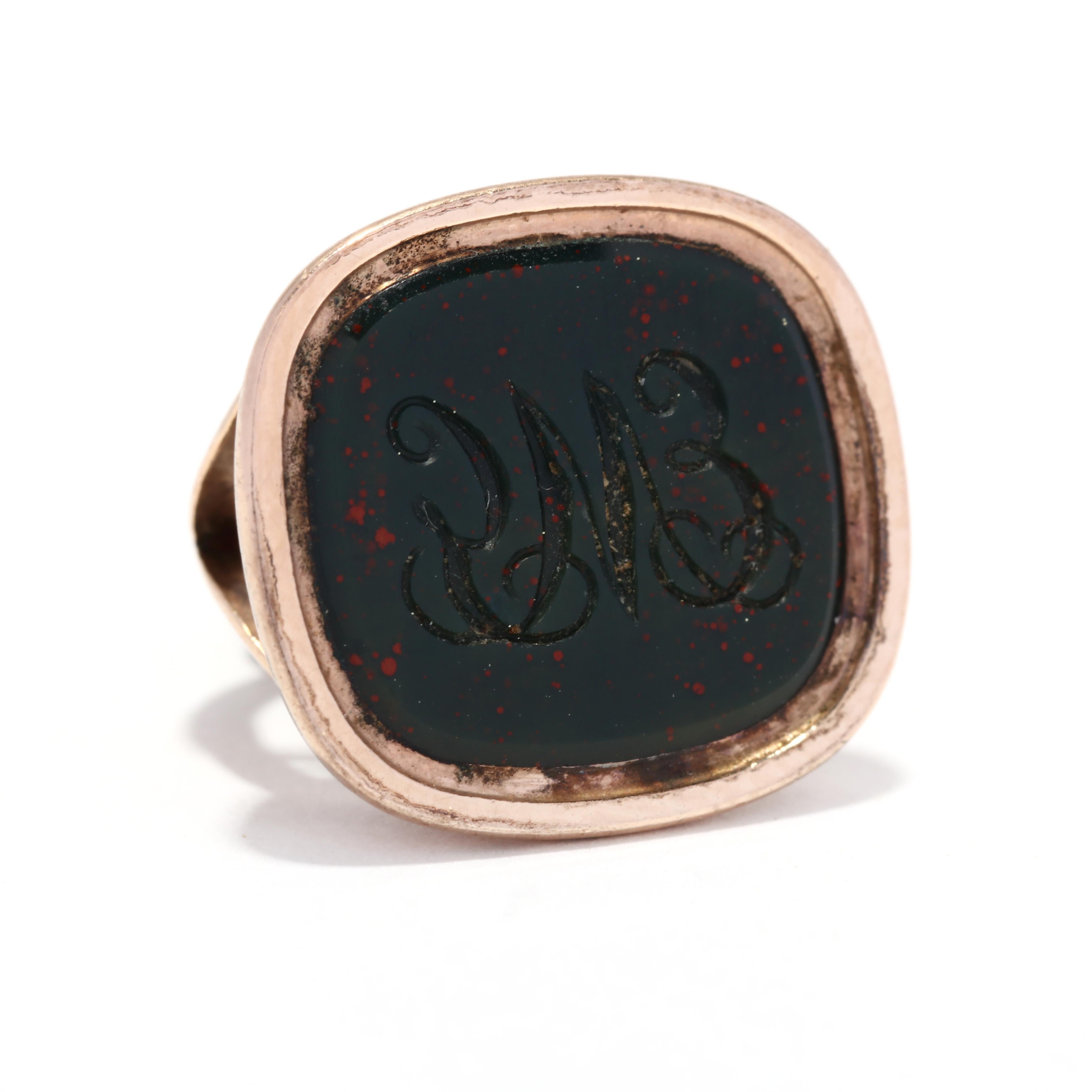 Vintage 10KT Gold and Bloodstone Monogrammed Intaglio Seal Charm In Good Condition For Sale In McLeansville, NC