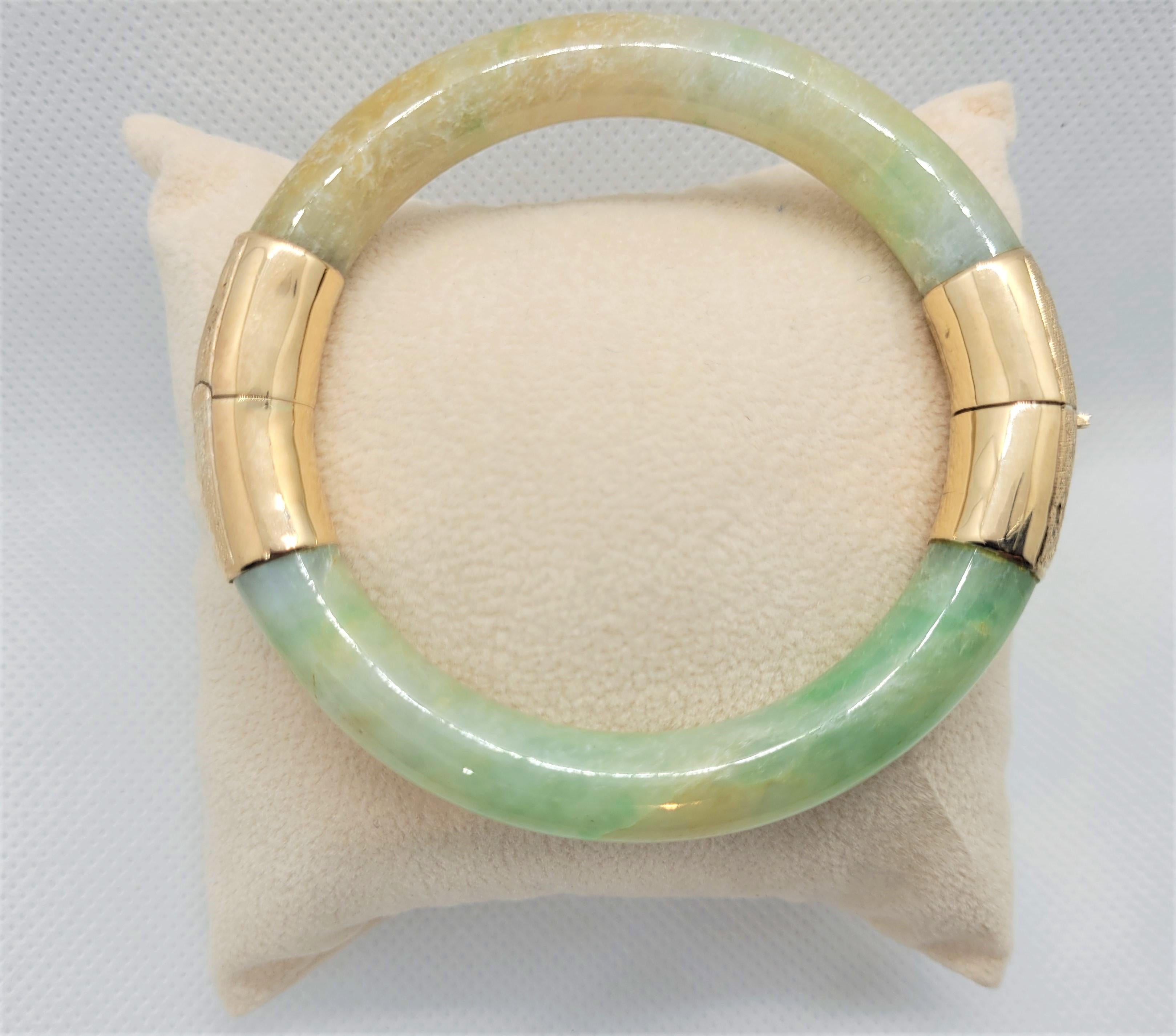 Modern Vintage 10kt Yellow Gold Jade Bangle Bracelet, Floral Design