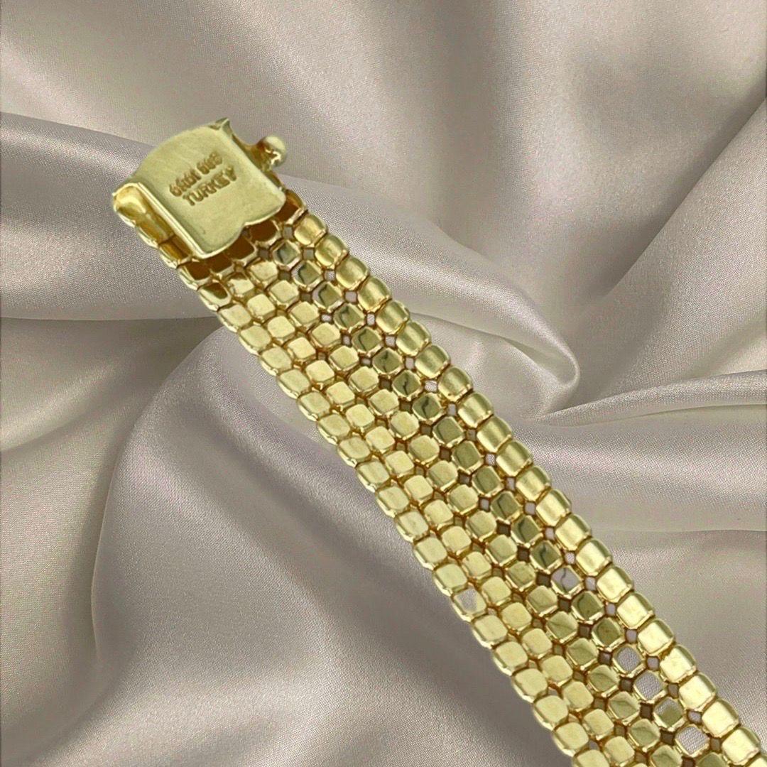 Vintage Diamond Square Cuts Pyramid Design Bracelet 14k In Excellent Condition For Sale In Miami, FL