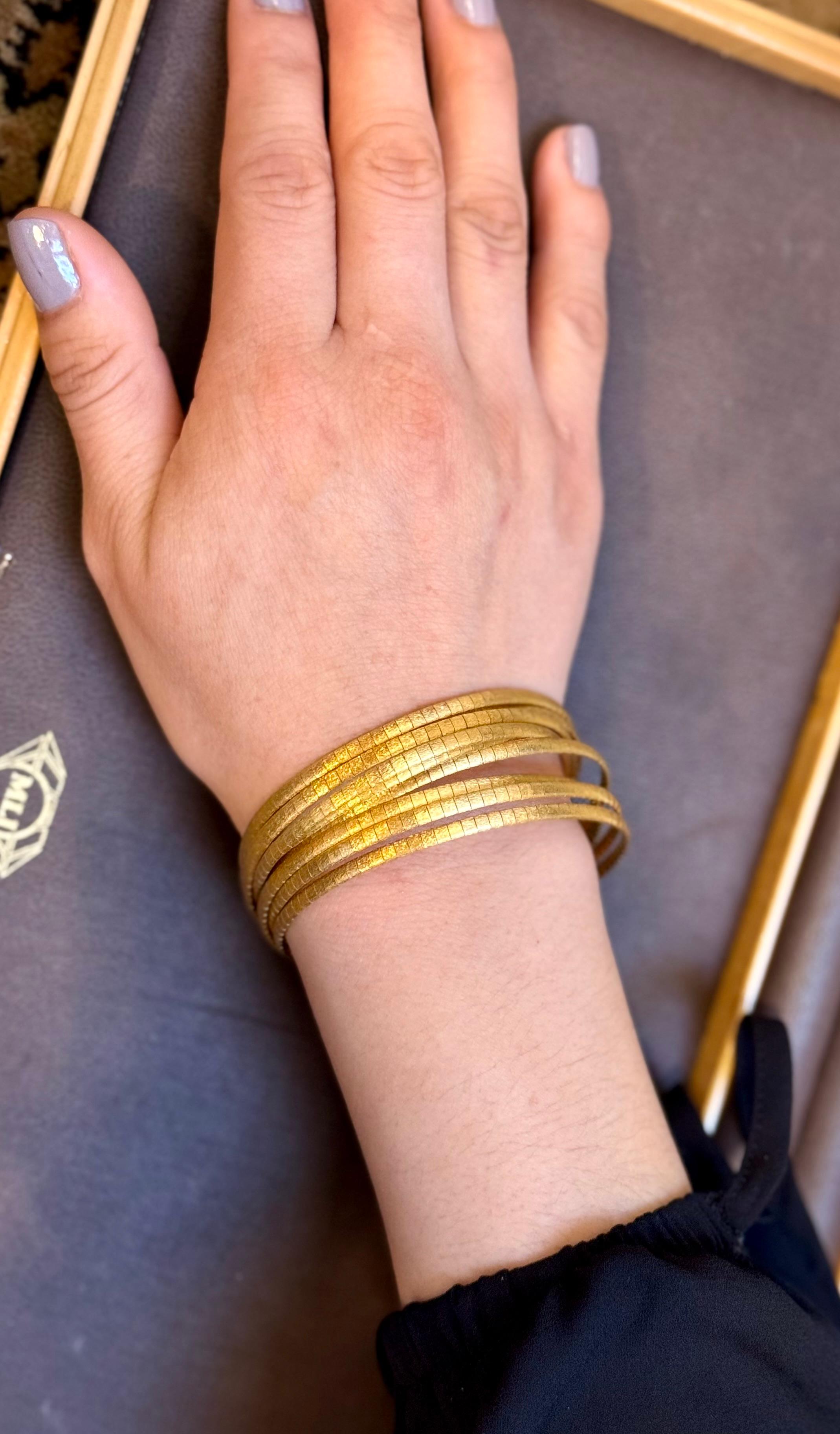 Vintage By 11 Bangle Combinato Oro Martellato  Bracciale in oro giallo 18 Kt, 69 gm 5