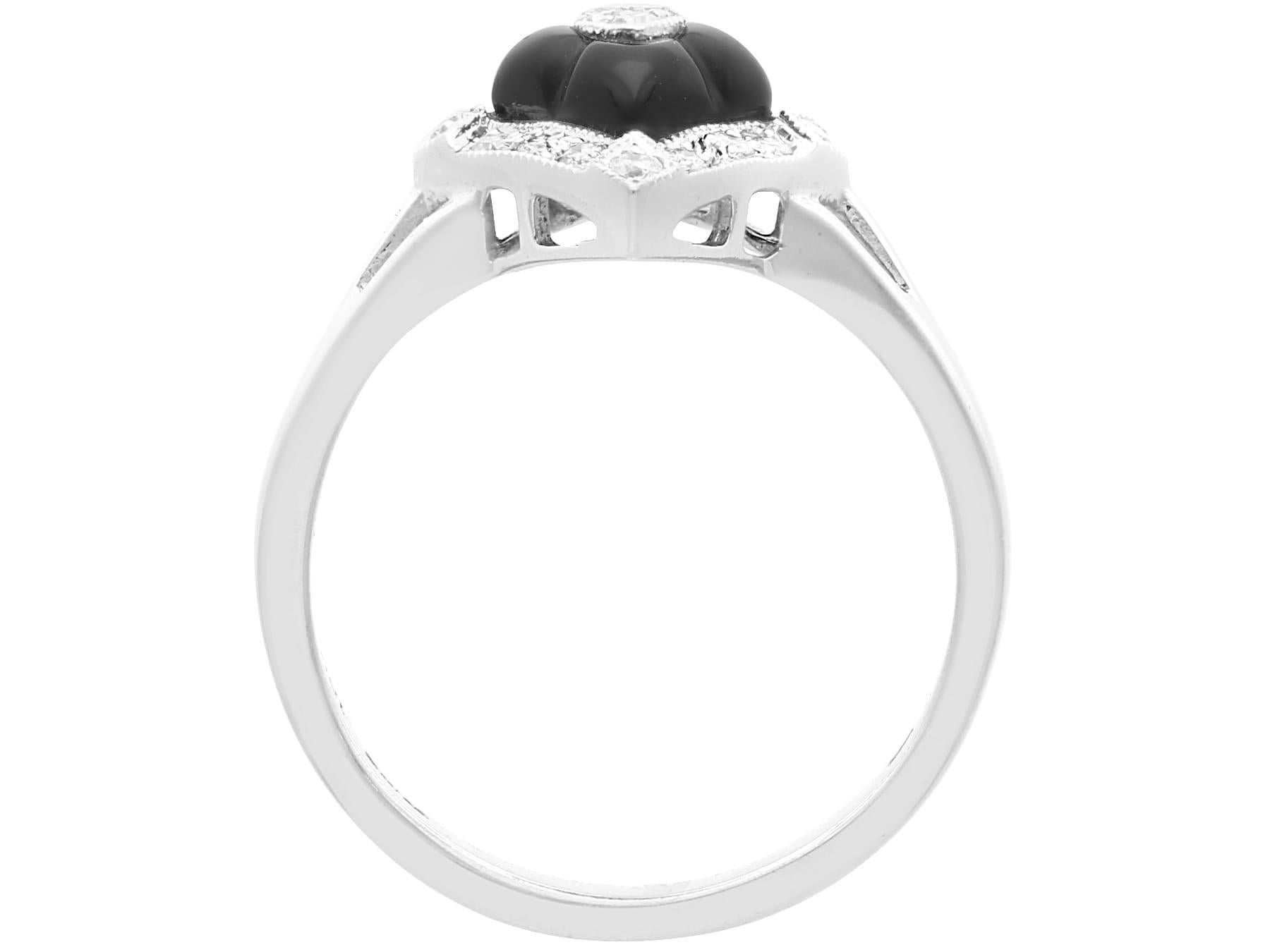 Vintage 1.1 Carat Black Onyx and 0.24 Carat Diamond 18k White Gold Ring  In Excellent Condition For Sale In Jesmond, Newcastle Upon Tyne