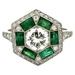 Vintage 1.10 Carat Diamond and Emerald Platinum Ring Estate Fine Jewelry