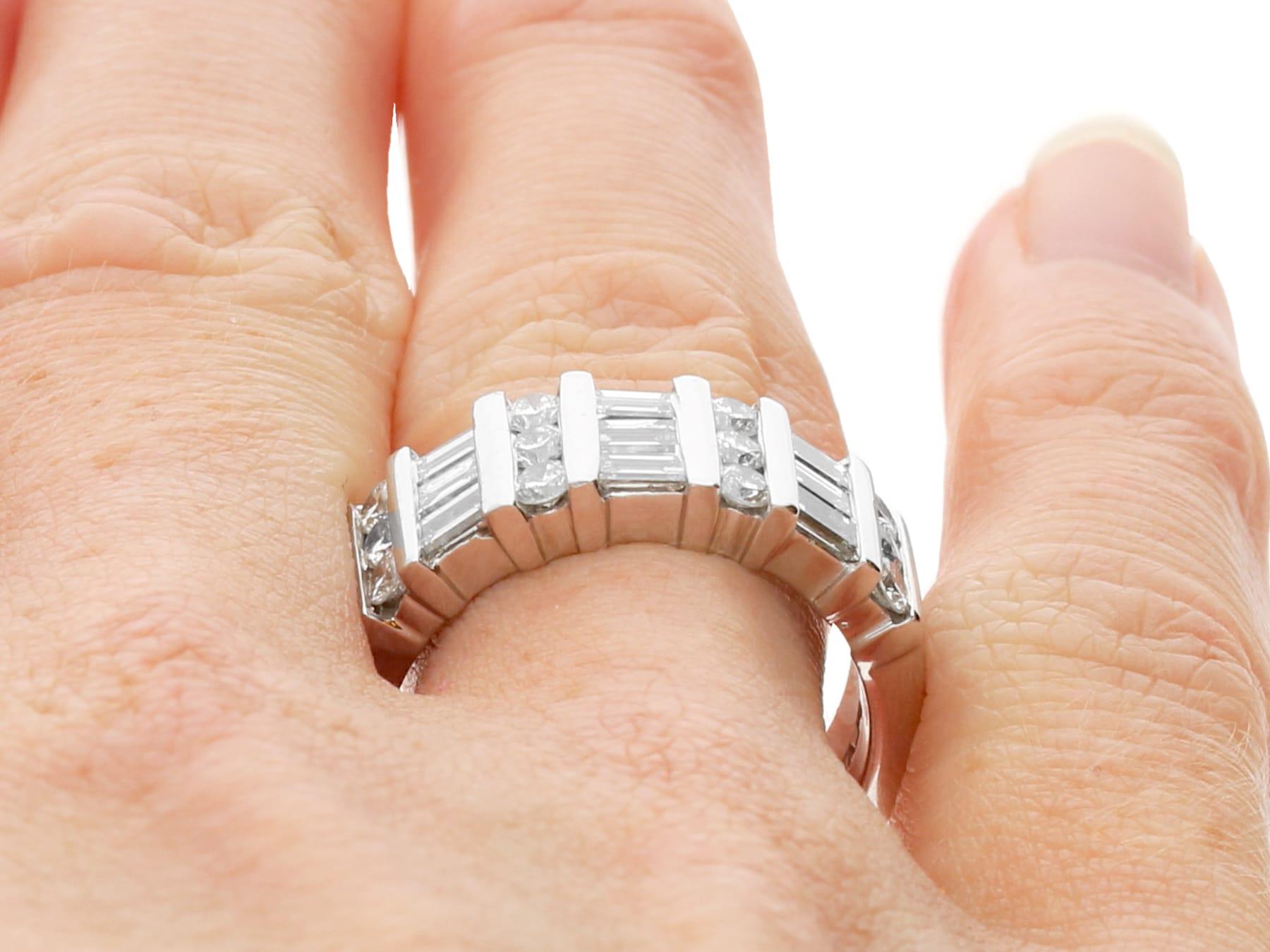 Vintage 1.10 Carat Diamond and Platinum Ring 5