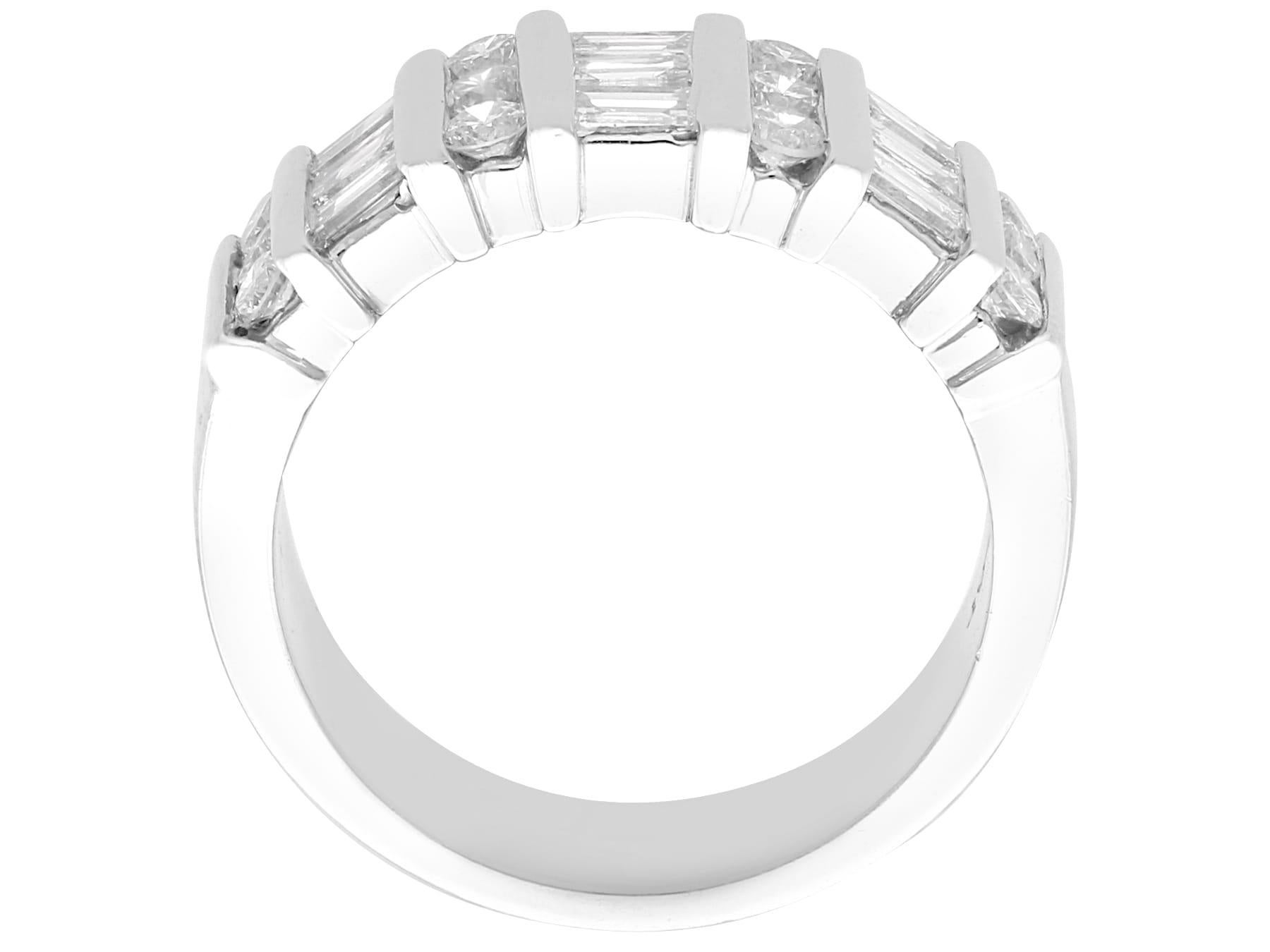 Women's or Men's Vintage 1.10 Carat Diamond and Platinum Ring