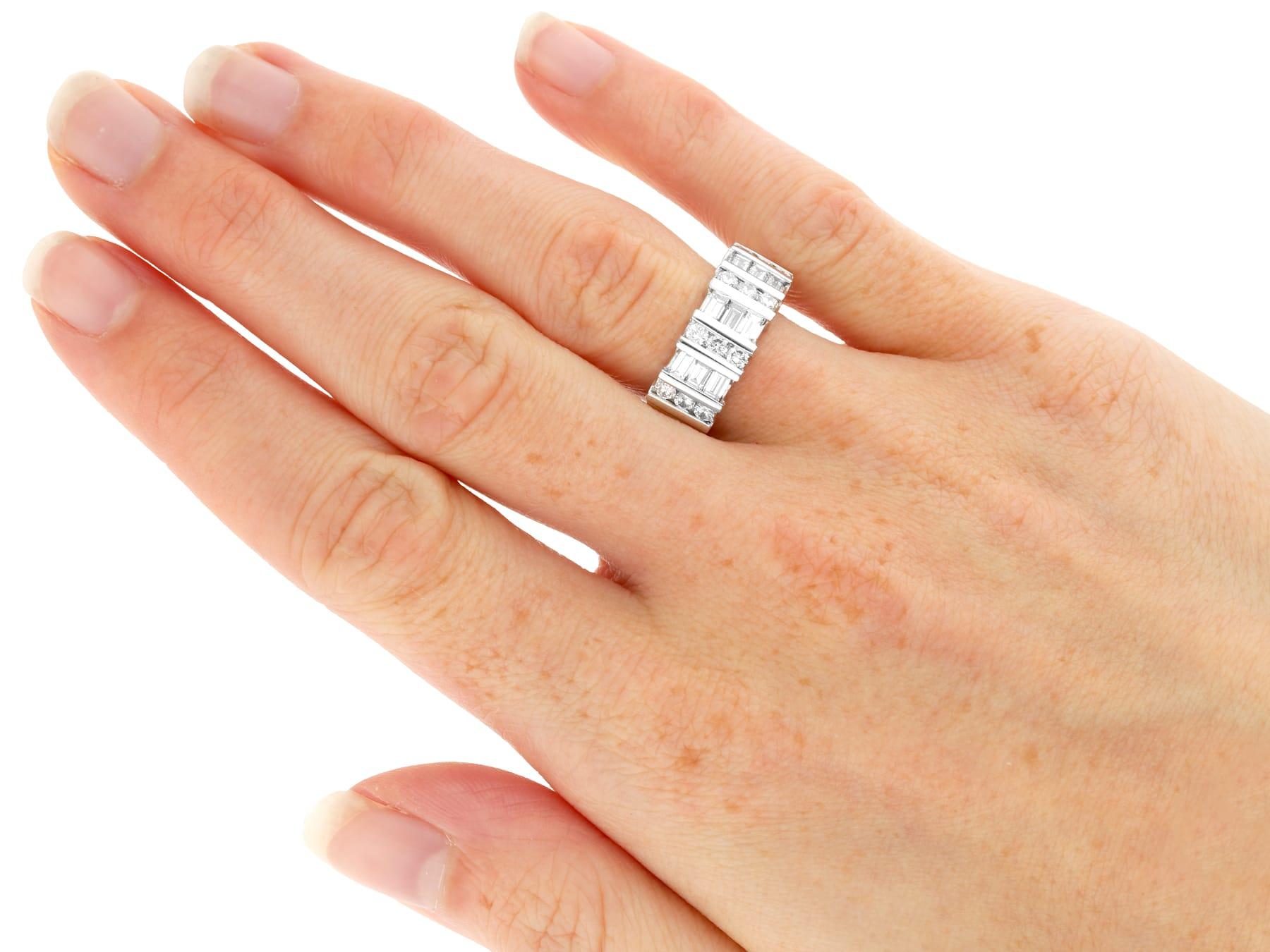 Vintage 1.10 Carat Diamond and Platinum Ring 3