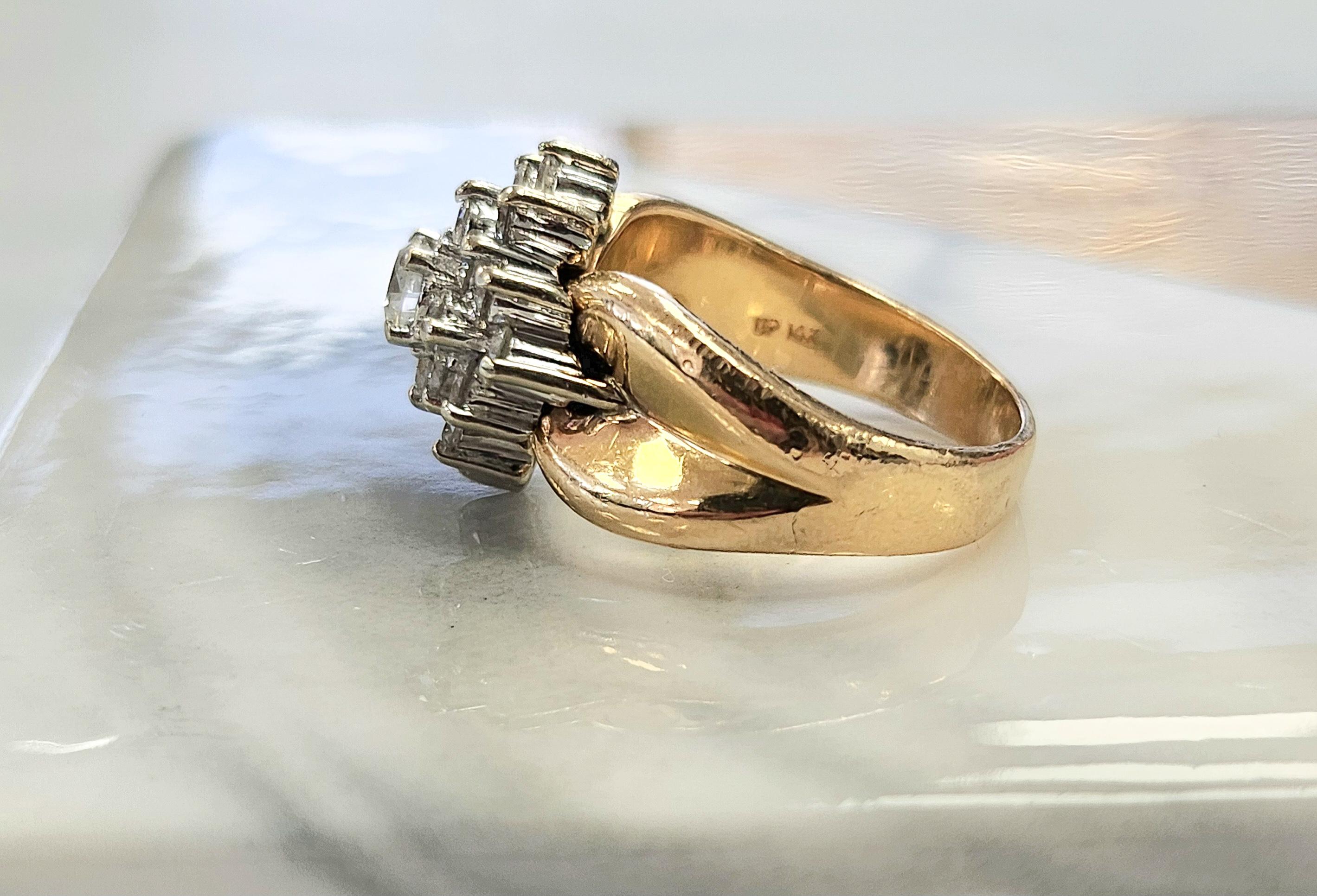 da uomo o donna Anello vintage con cluster di diamanti da 1,50 carati in oro bianco e giallo 14 carati in vendita