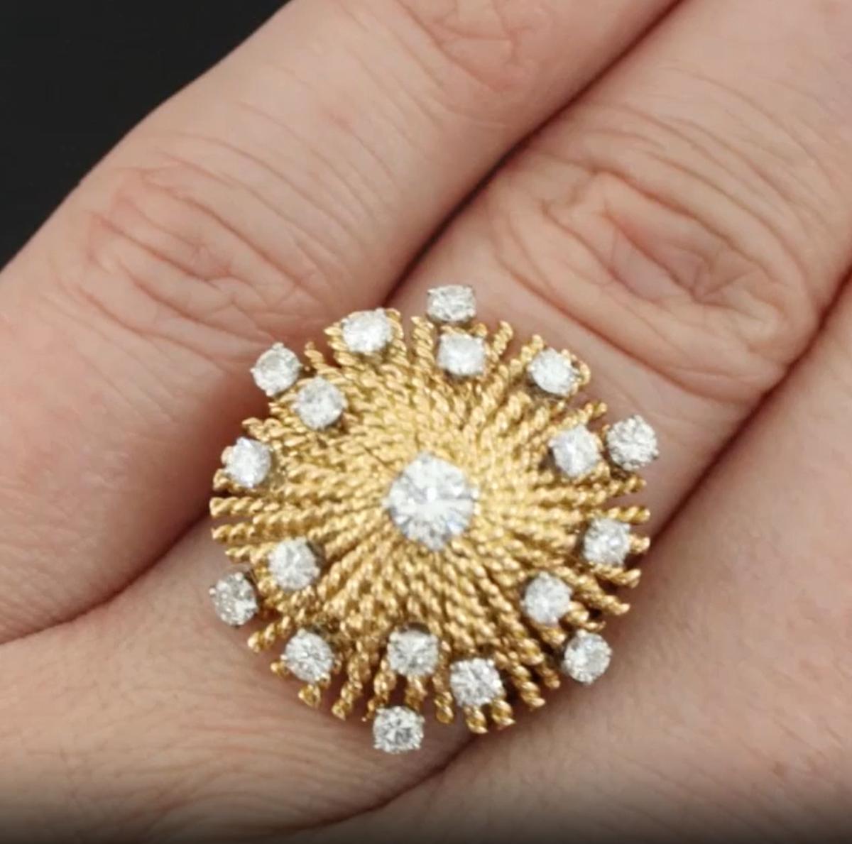 Taille ronde Bague cocktail vintage en or jaune 18 carats et platine avec diamant de 1,10 carat en vente