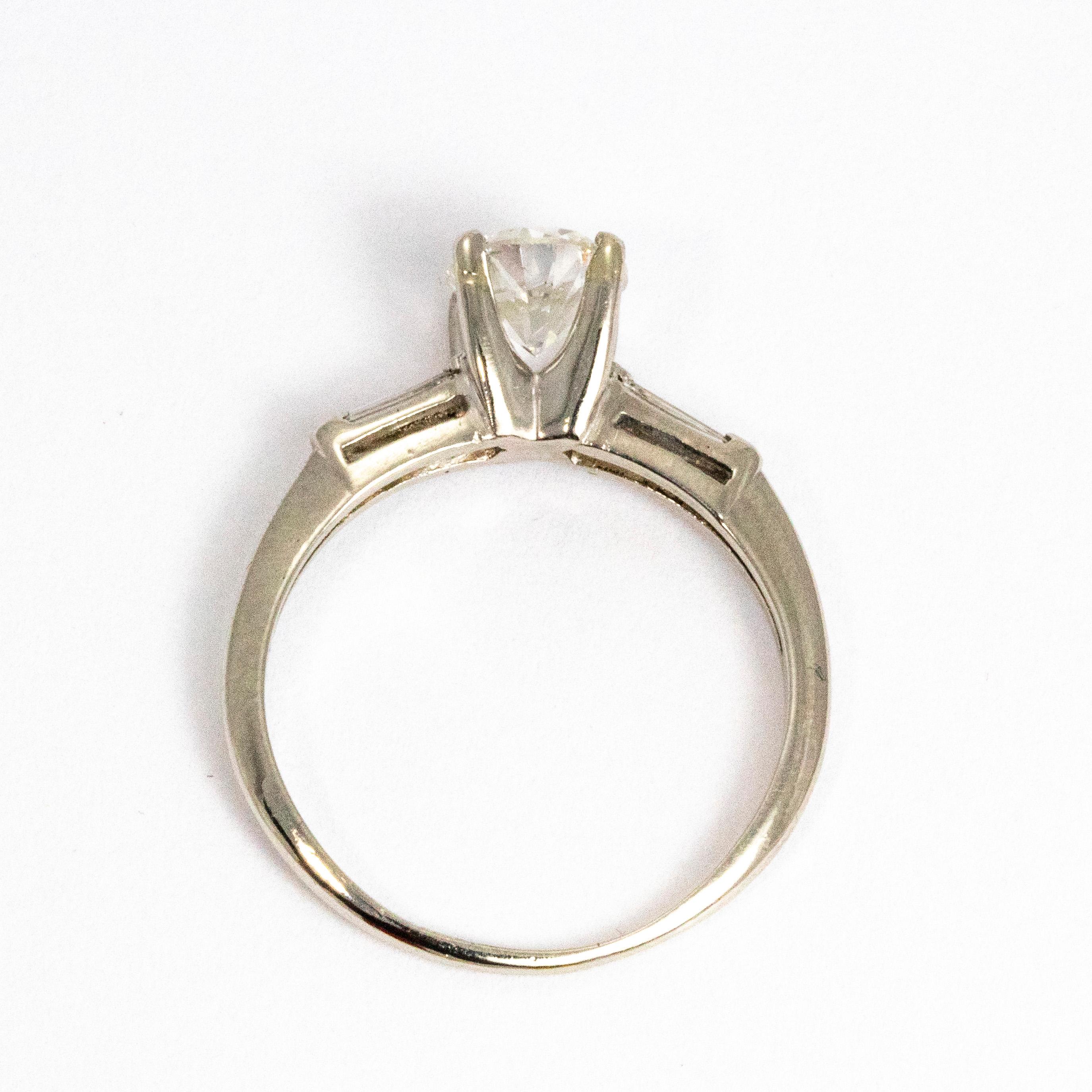 Vintage 1.10 Carat Diamond Solitaire Ring In Excellent Condition For Sale In Chipping Campden, GB