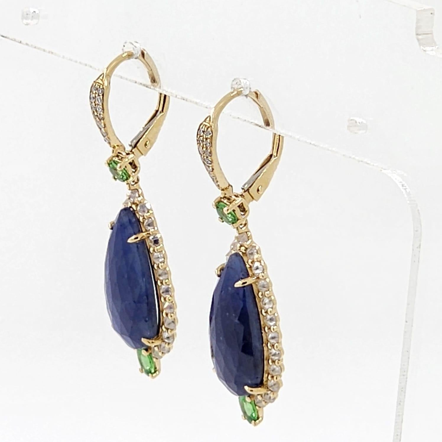 Vintage 10.87 Carat Sapphire Tsavorite Natts Diamonds Dangle Earrings In New Condition For Sale In Hong Kong, HK