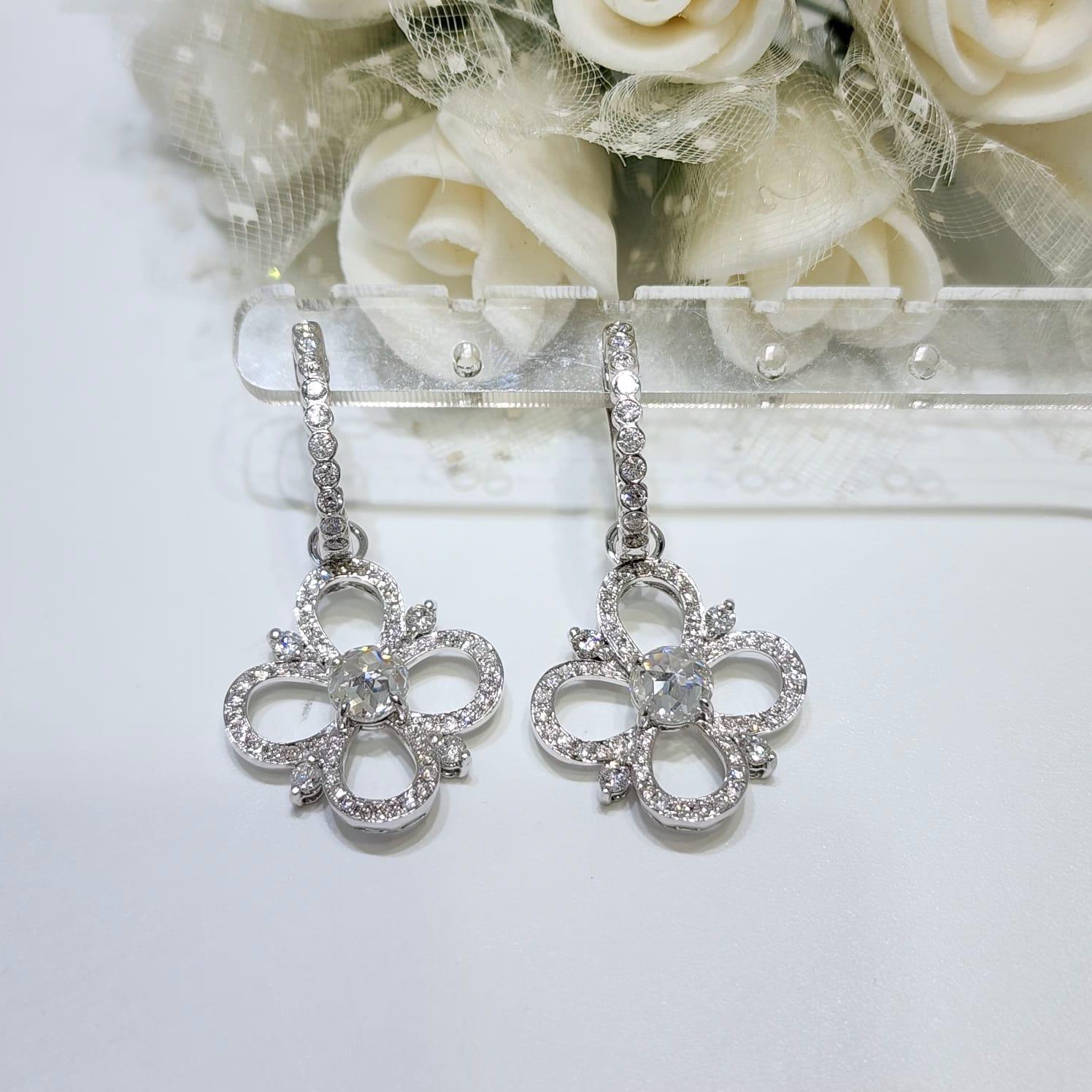 Ohrhänger aus 18 Karat Weißgold mit 1,10 Karat Diamanten im Rosenschliff im Angebot 2