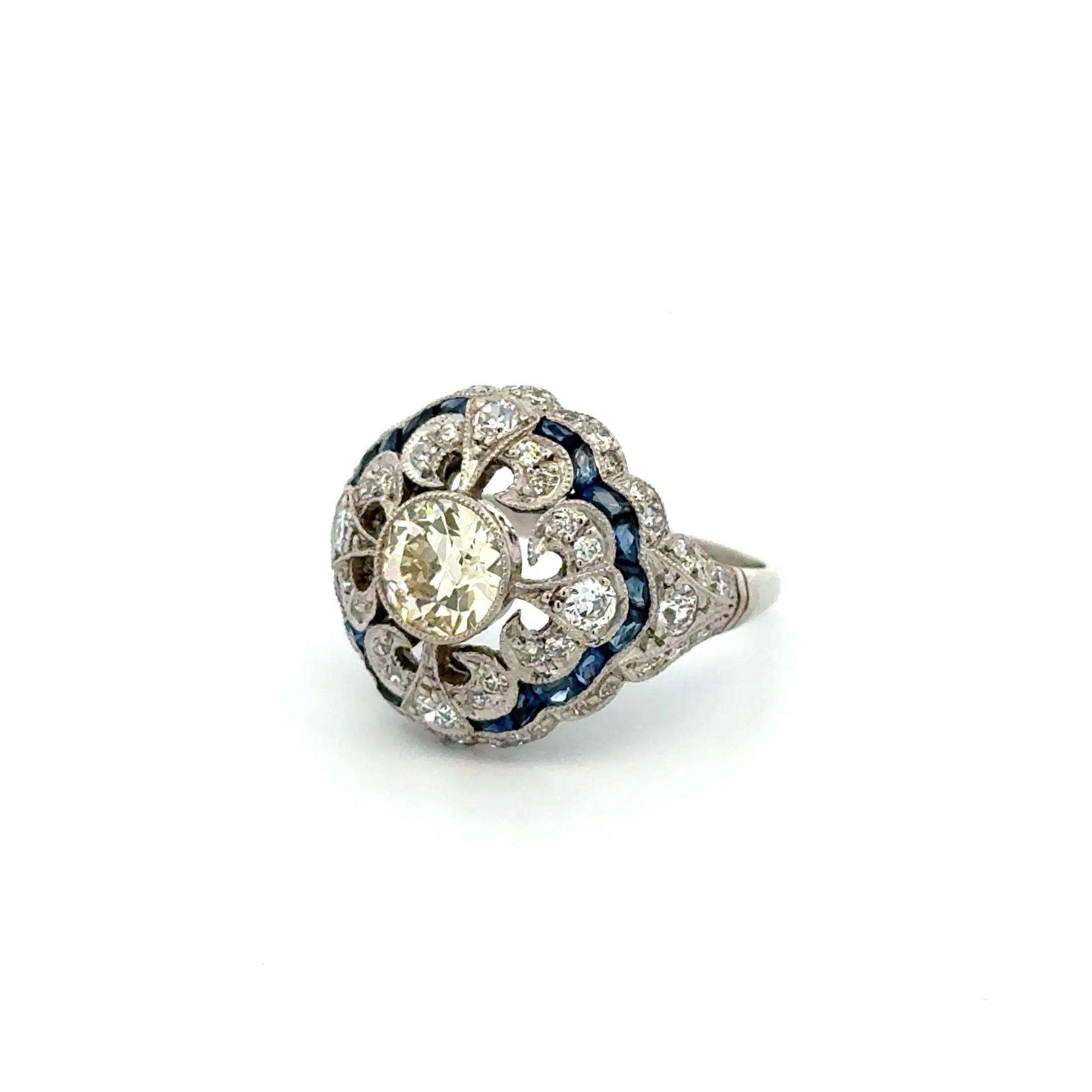Vintage 1,11 Karat Diamant und Saphir Platin Filigran Ring im Angebot 1