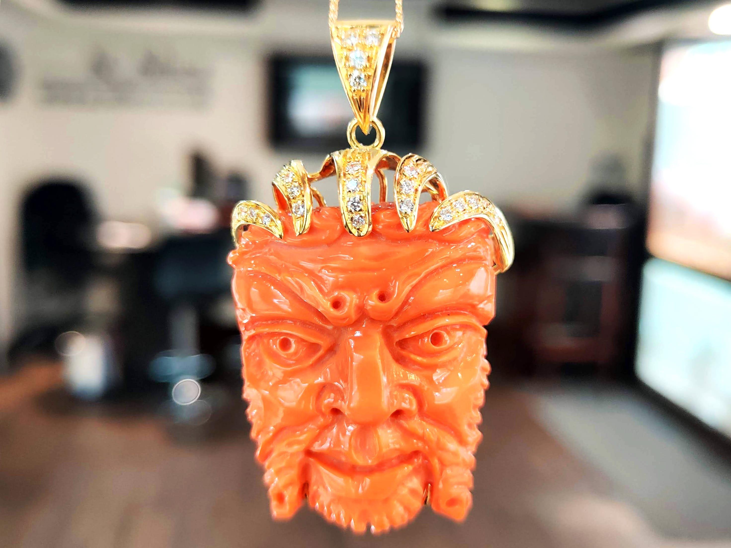 Round Cut Vintage 112 Carat Coral and 0.29 Carat Diamond 18 Karat Yellow Gold Mask Pendant For Sale