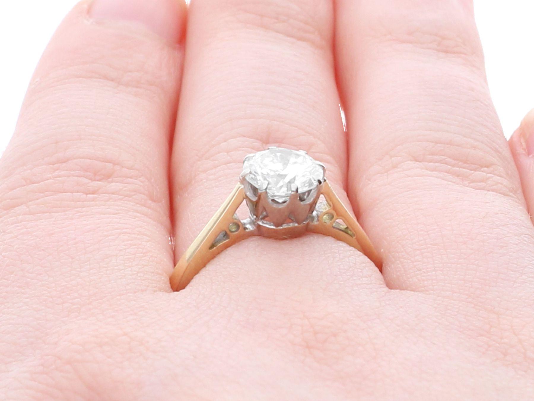 Anillo solitario vintage de oro amarillo y diamantes de 1.12 quilates 4