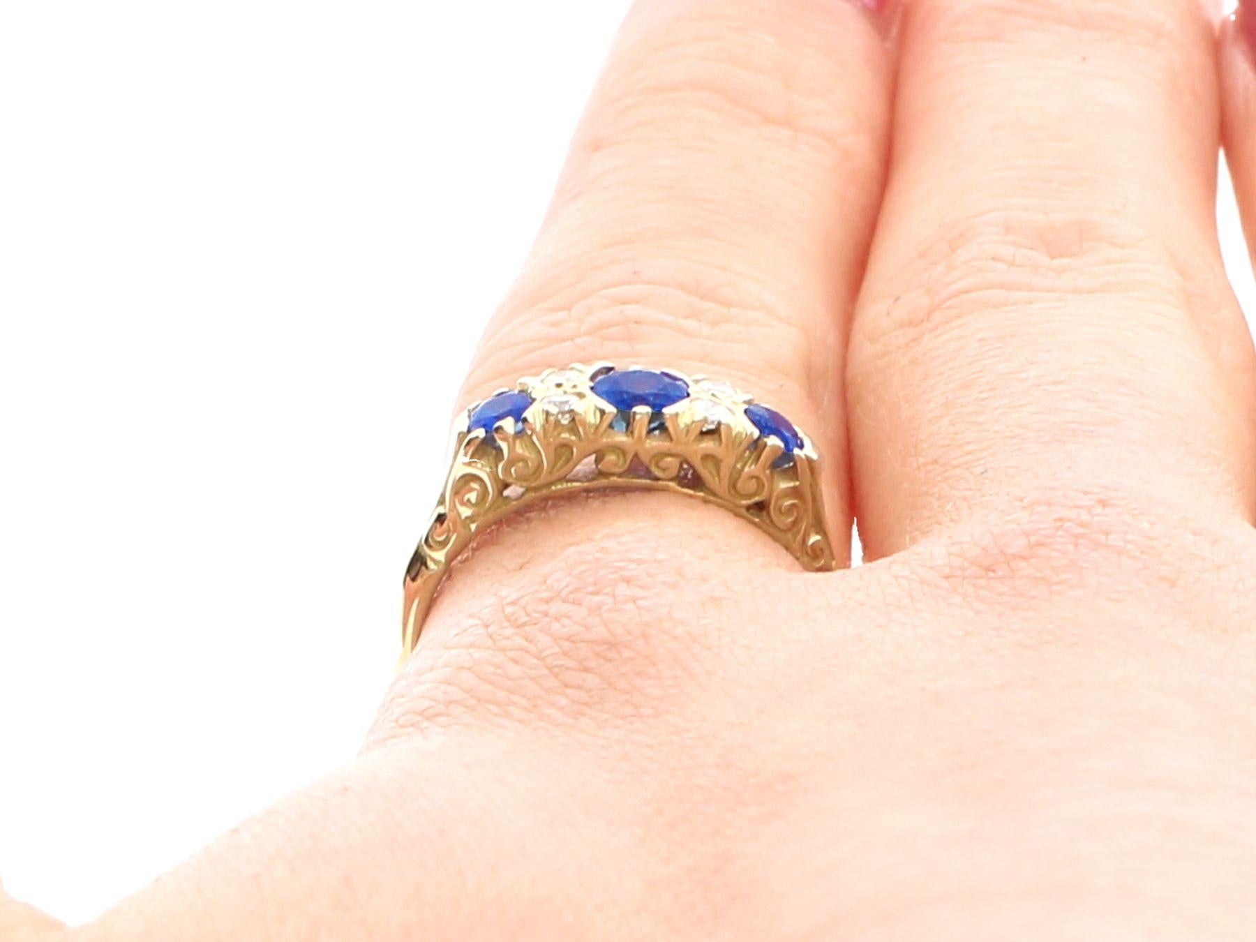 Vintage 1.13 Carat Sapphire and Diamond 18k Yellow Gold Three Stone Ring  3