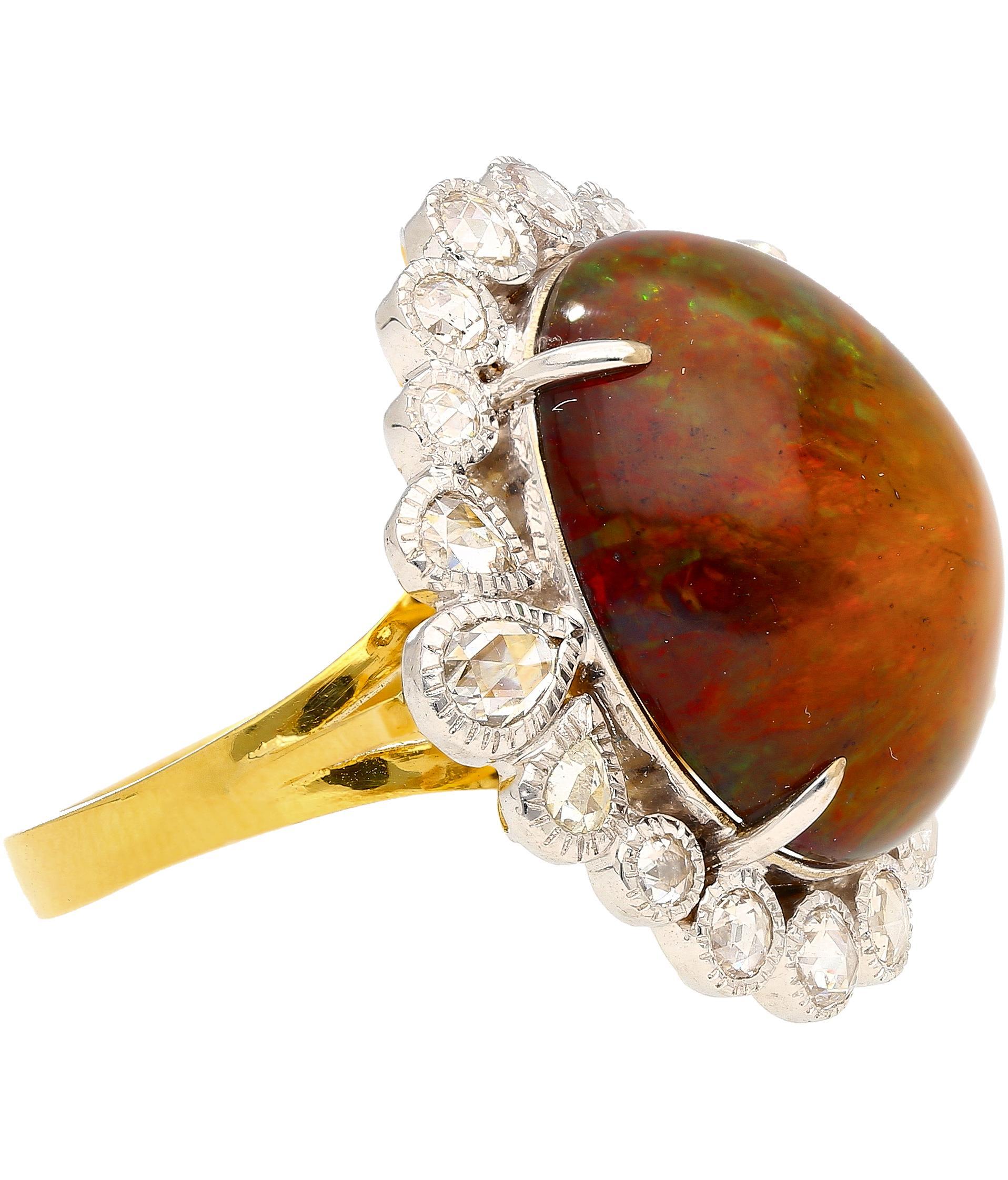 Anillo halo vintage de ópalo y diamantes talla rosa de 11,36 quilates en oro de 18 quilates en Excelente estado para la venta en Miami, FL