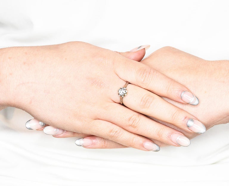 Vintage 1.16 Carats Diamond 18 Karat White Gold Belcher Engagement Ring For Sale 7