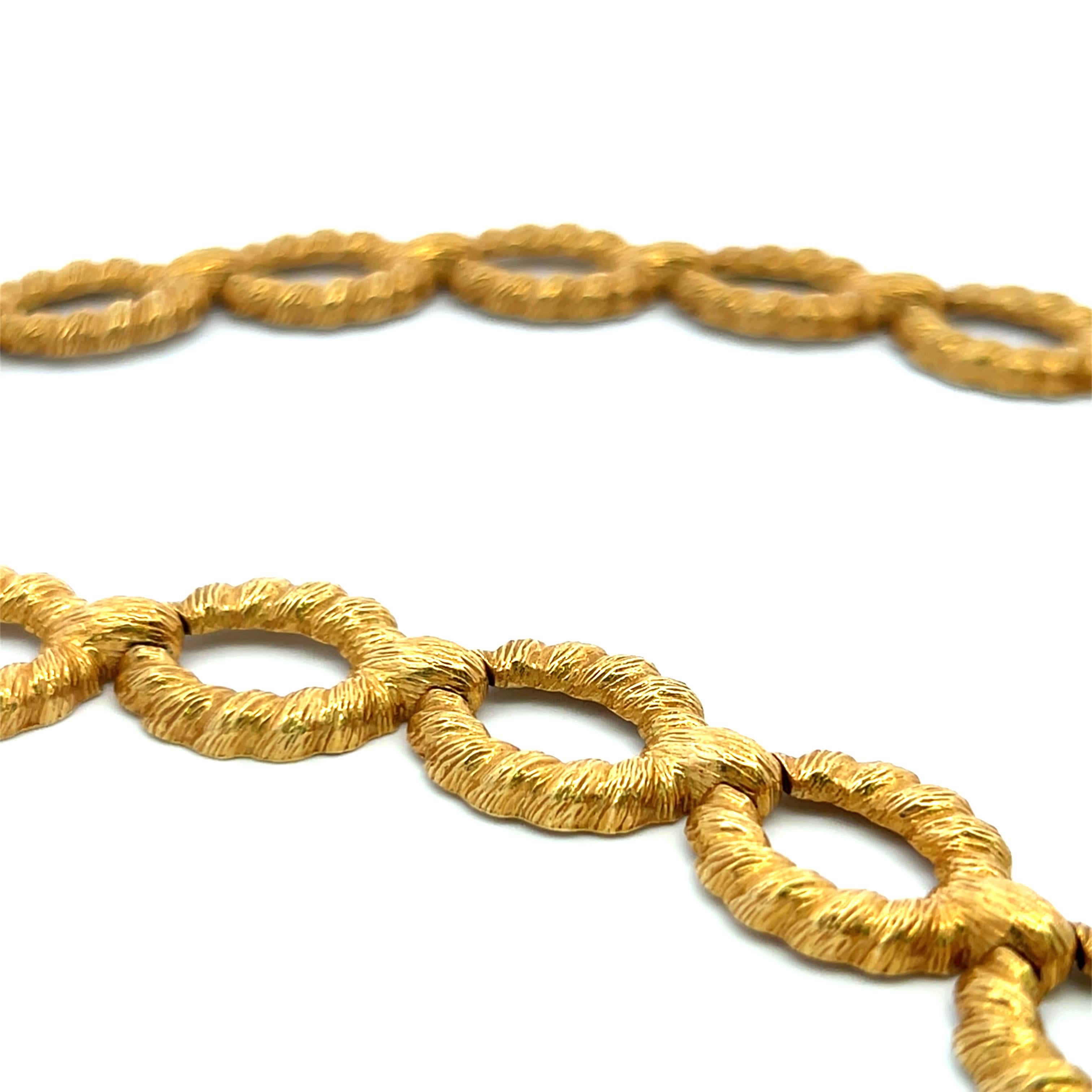 Collier à maillons vintage texturé en or jaune 18 carats 118,75 grammes en vente 4