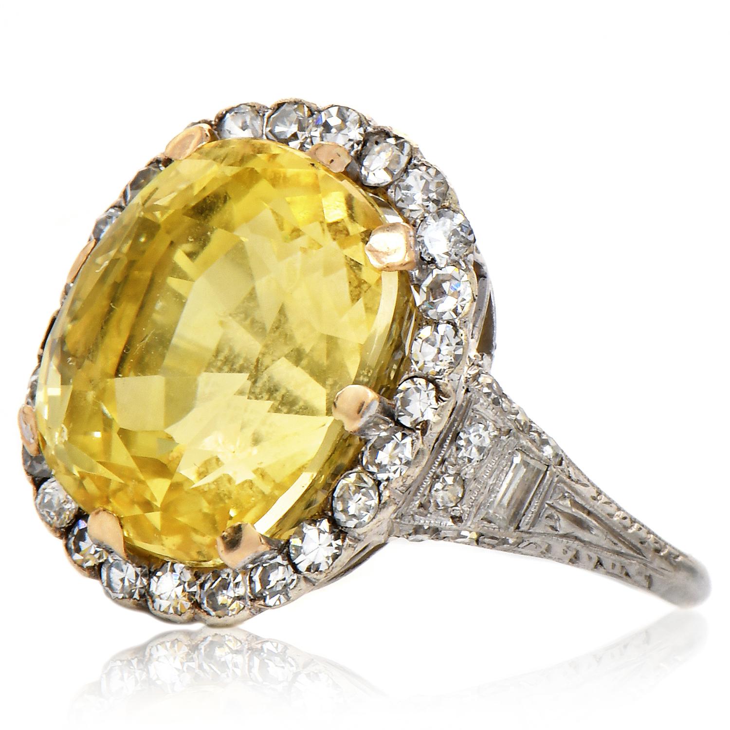 Platin-Cocktailring, 11,98 Karat, GIA unbehandelter gelber Saphir, Diamant und Halo (Kissenschliff)