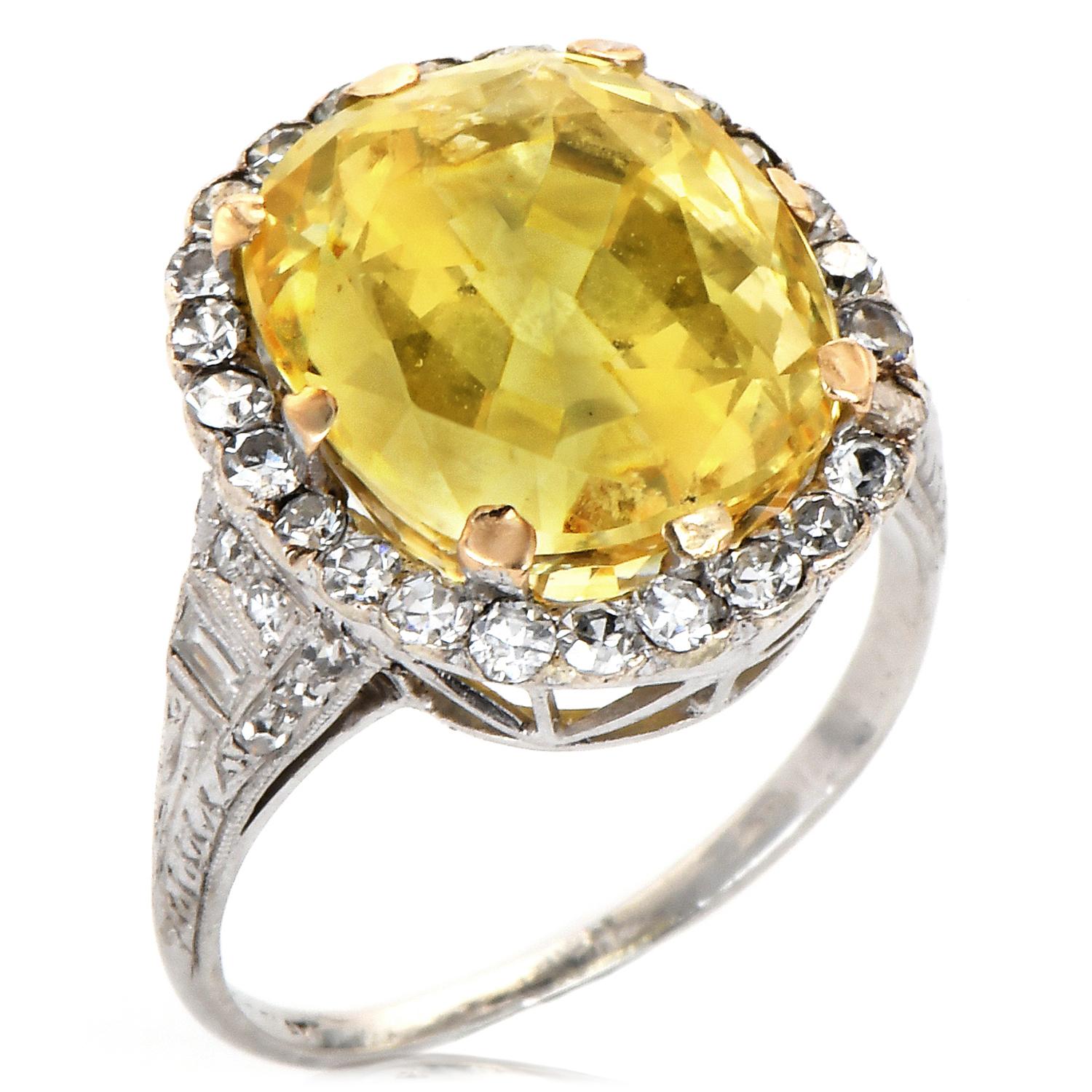 Platin-Cocktailring, 11,98 Karat, GIA unbehandelter gelber Saphir, Diamant und Halo im Zustand „Hervorragend“ in Miami, FL