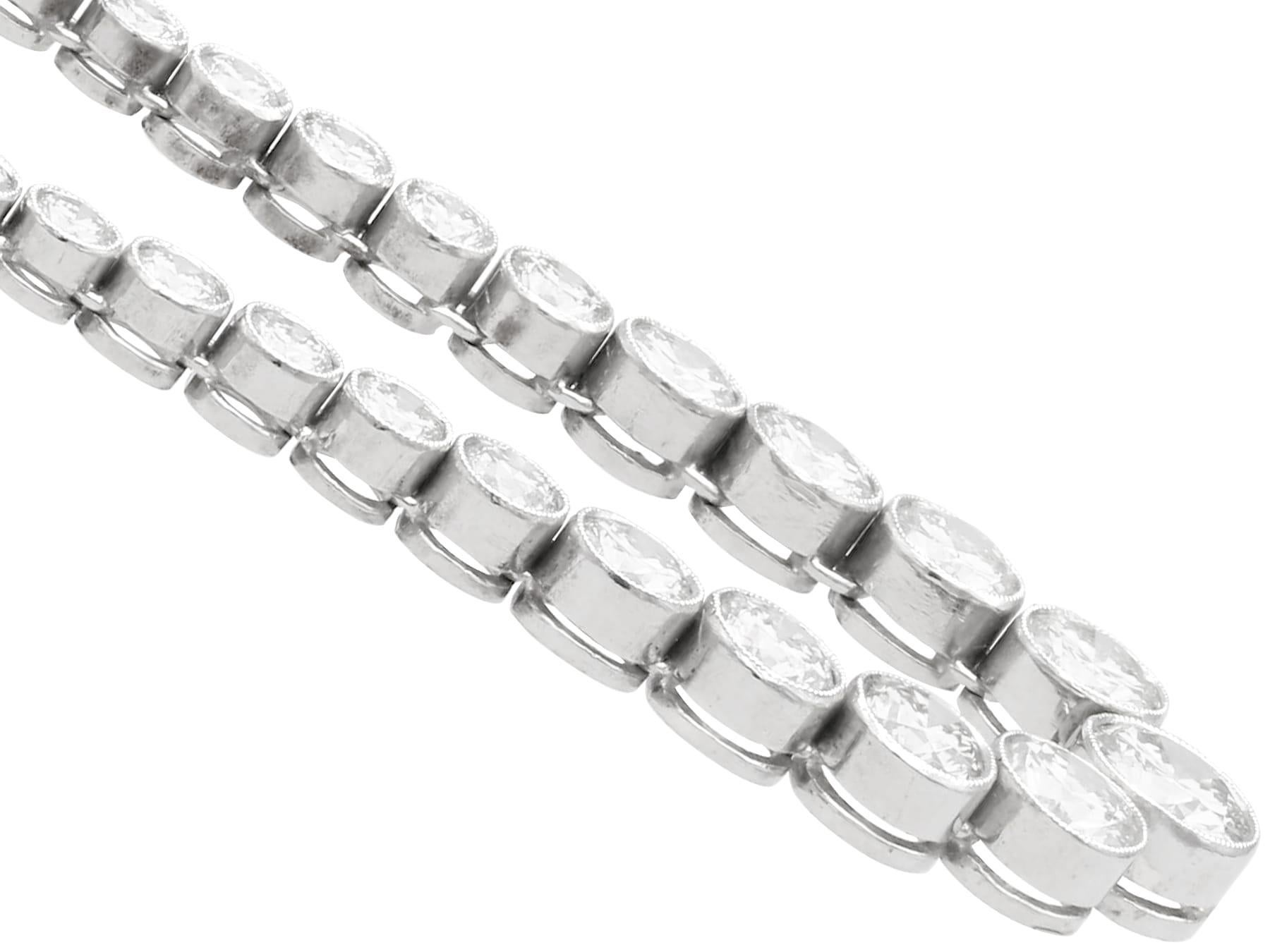 Women's or Men's Vintage 11Ct Diamond and Platinum Riviere Necklace Circa 1950/Contemporary For Sale