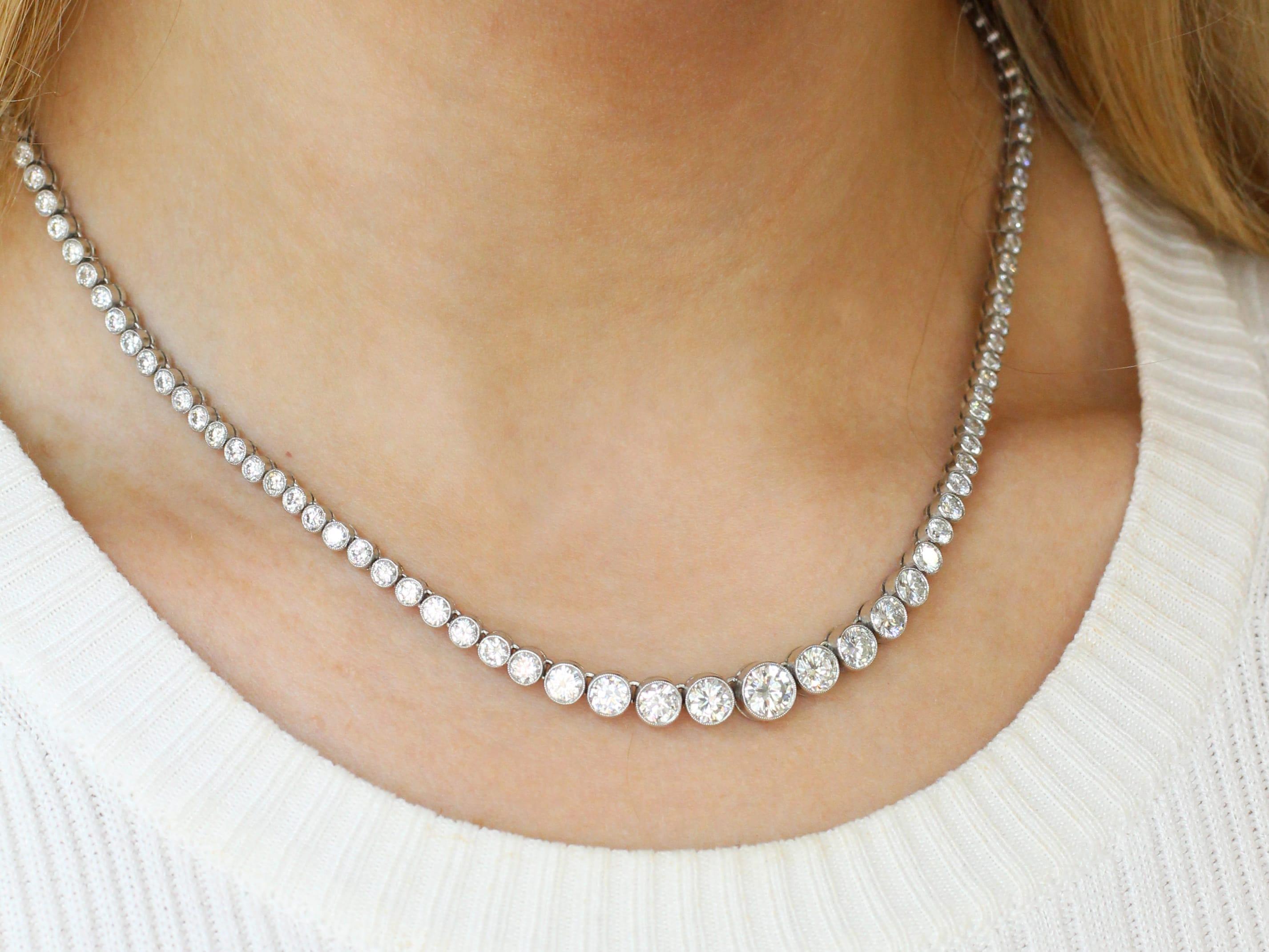Vintage 11Ct Diamond and Platinum Riviere Necklace Circa 1950/Contemporary For Sale 4