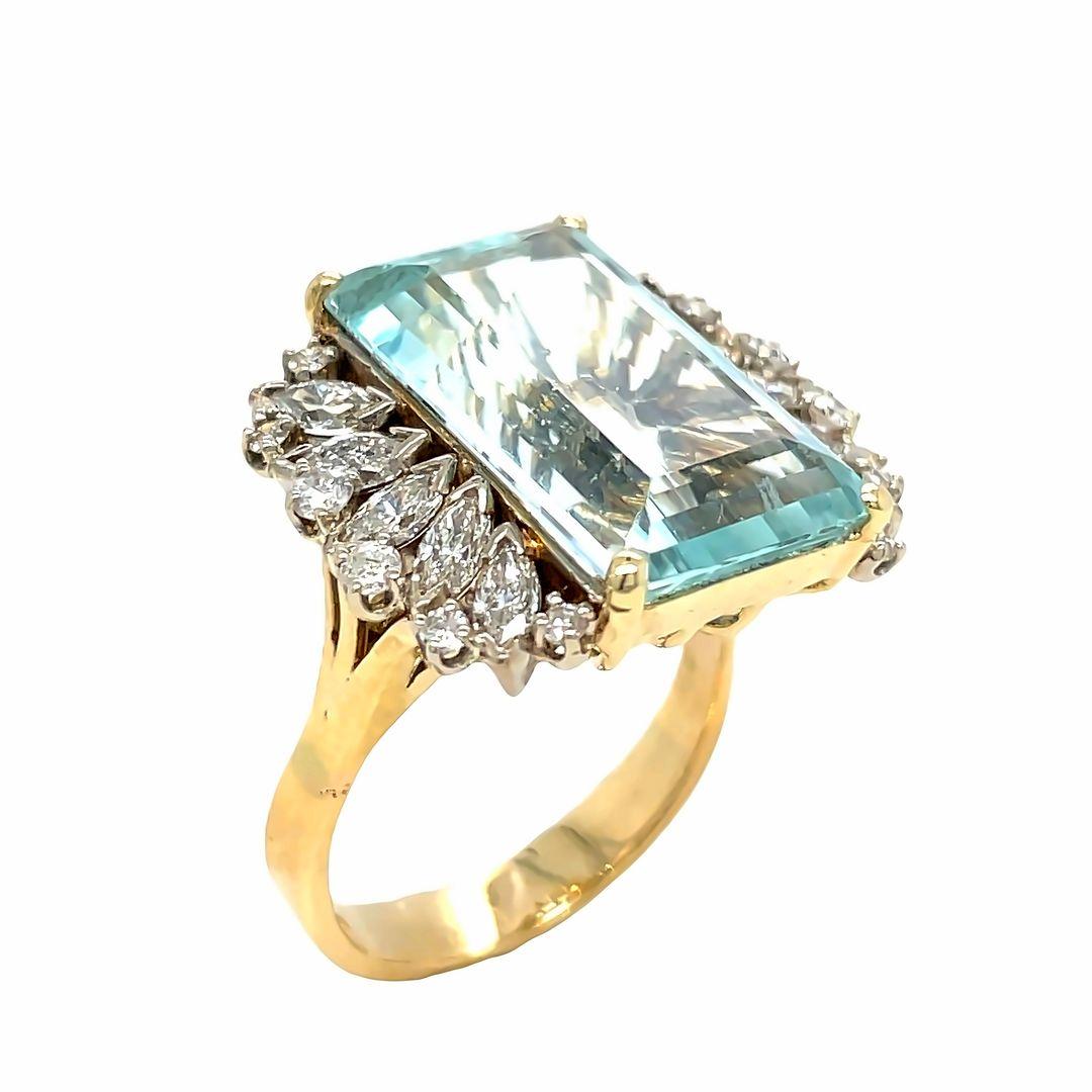 Vintage 12 Carat Blue Aquamarine and Diamond Cocktail Ring 14k Yellow Gold For Sale 2
