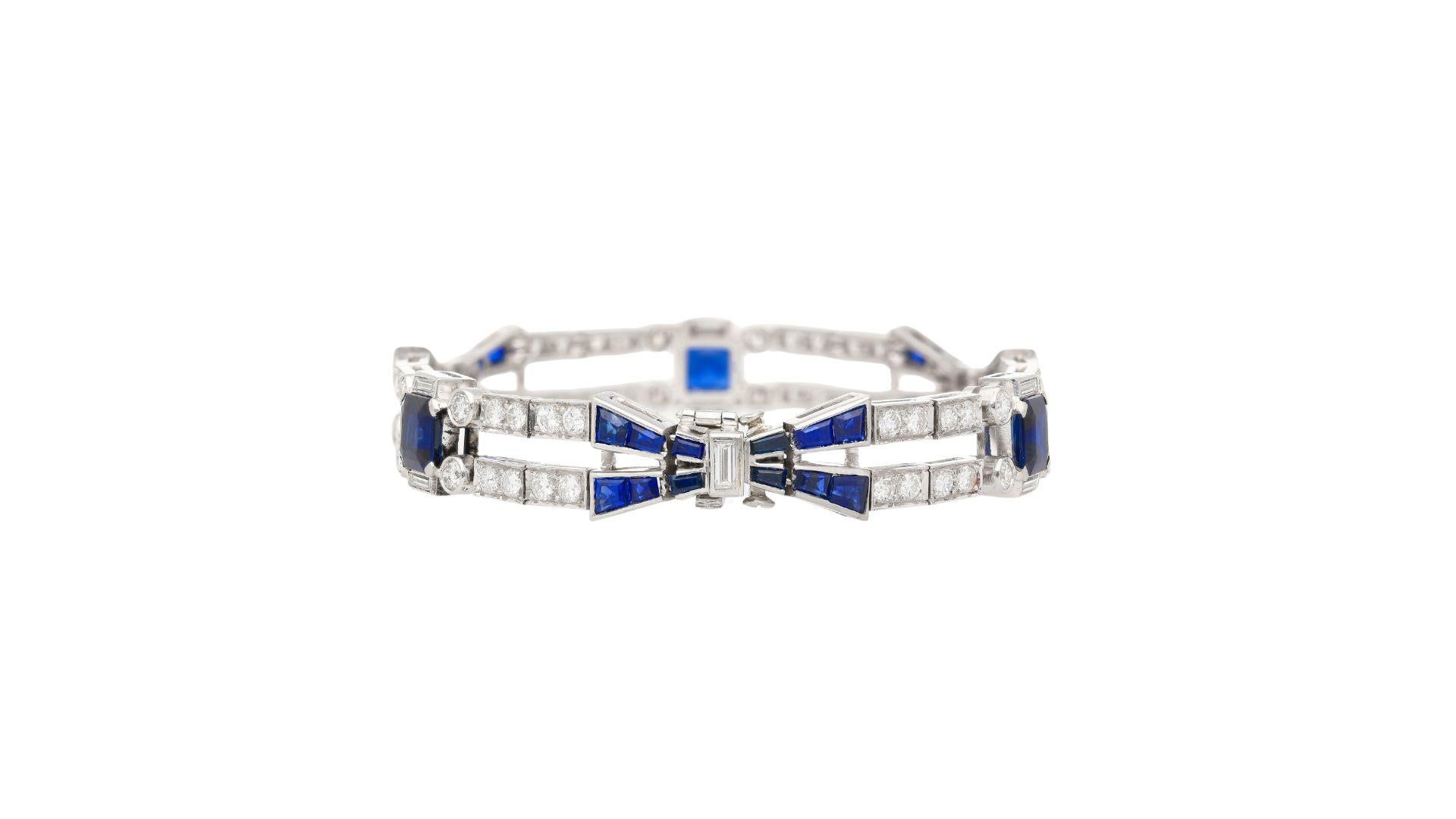 Vintage 12 Carat Blue Sapphire and Diamond Art Deco Open Bracelet in Platinum For Sale 5