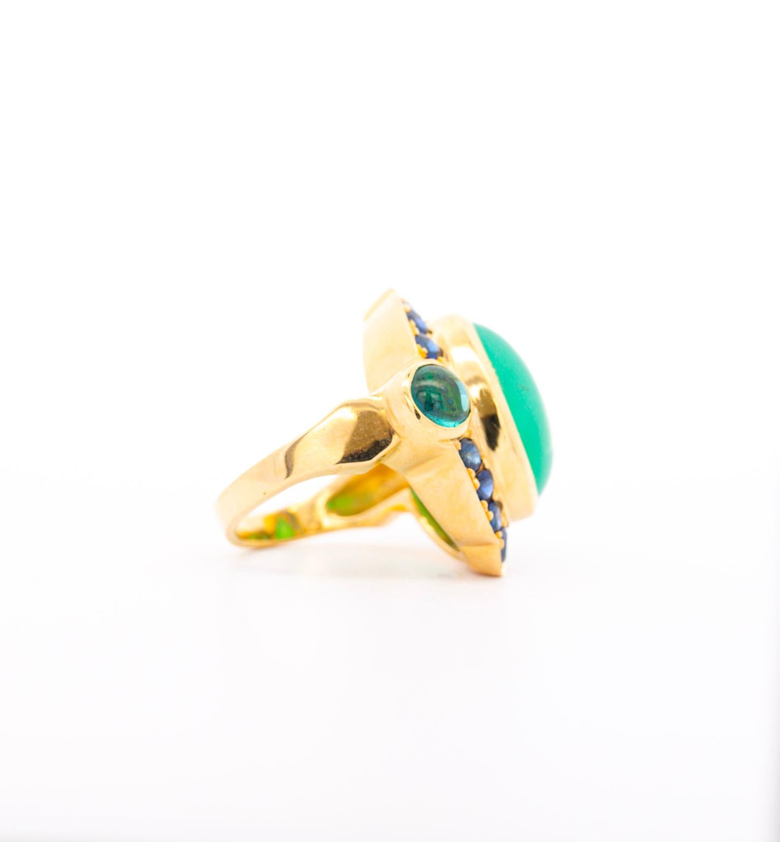 Artist Vintage 12 Carat Cabochon Cut Chalcedony Quartz & Sapphire Ring in 14K Gold Ring