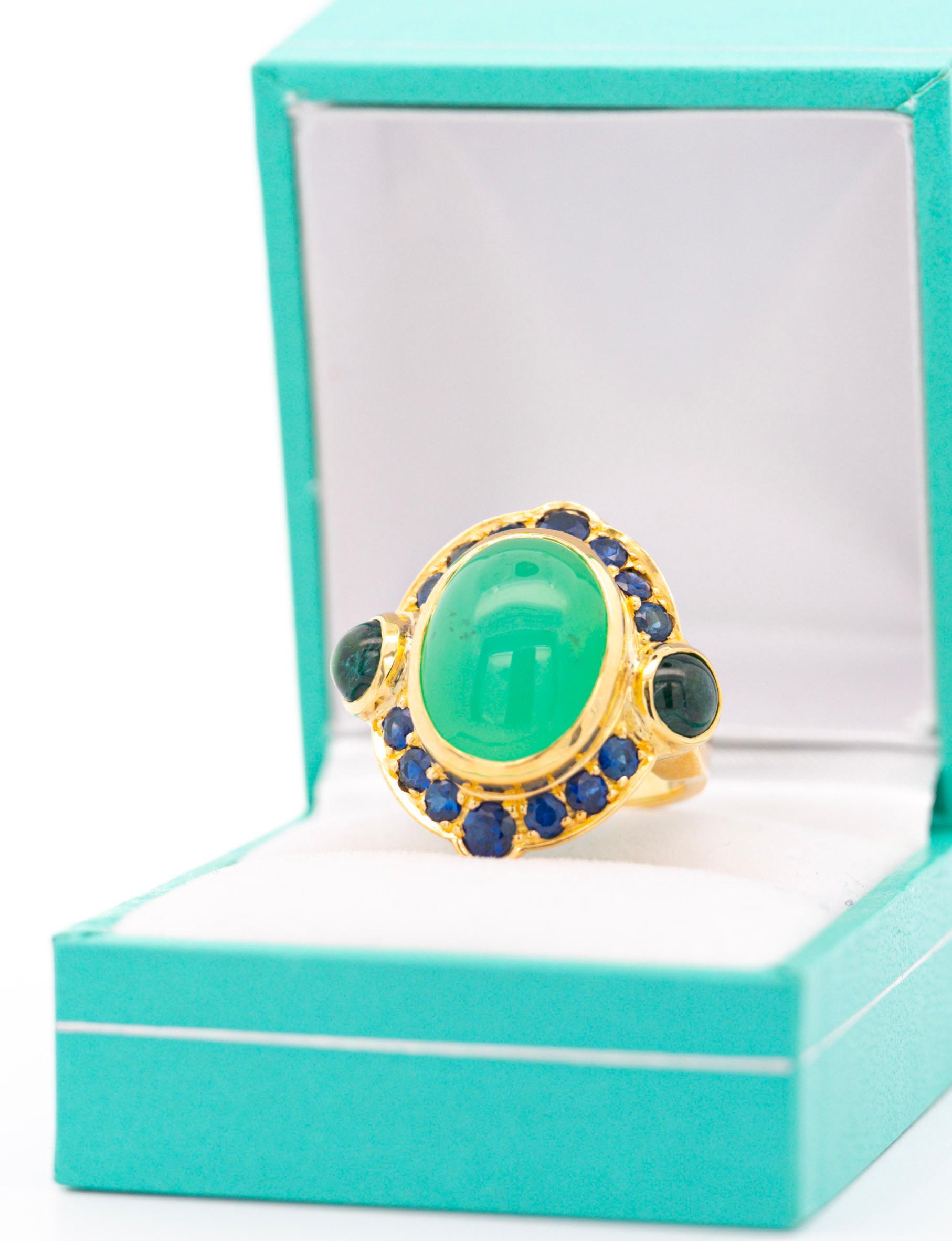 Women's Vintage 12 Carat Cabochon Cut Chalcedony Quartz & Sapphire Ring in 14K Gold Ring