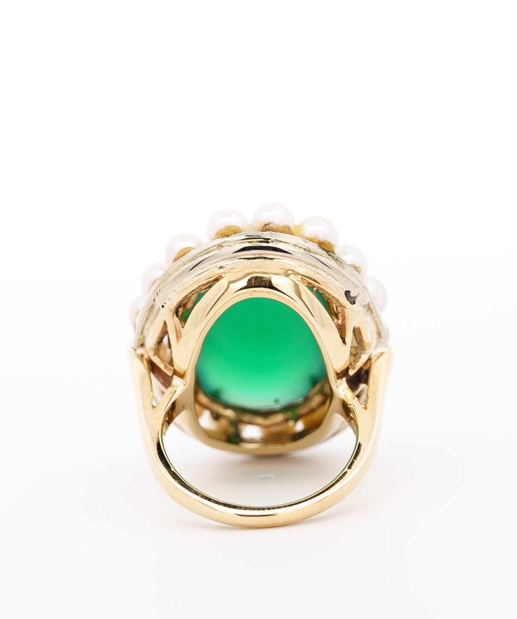 Anillo Halo Vintage de 12 Quilates de Cuarzo Calcedonia y Perla en Oro Amarillo de 14K Victoriano en venta
