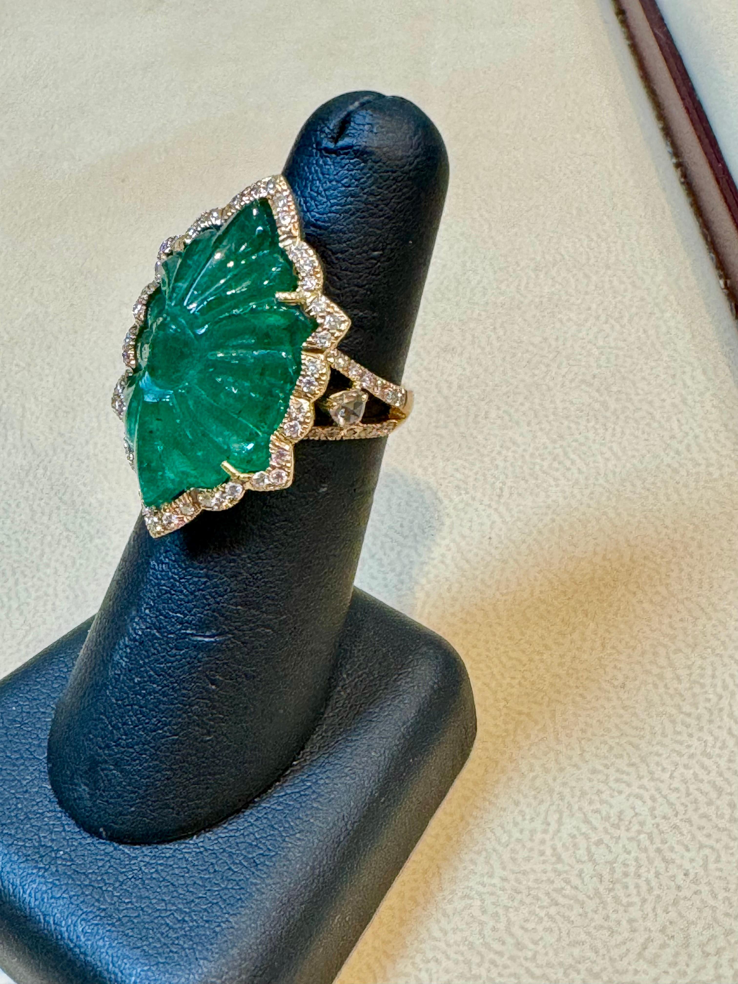 Vintage 12 Ct Natural Carved Emerald & 1.5 Ct Diamond Ring 18 Kt Yellow Gold For Sale 5