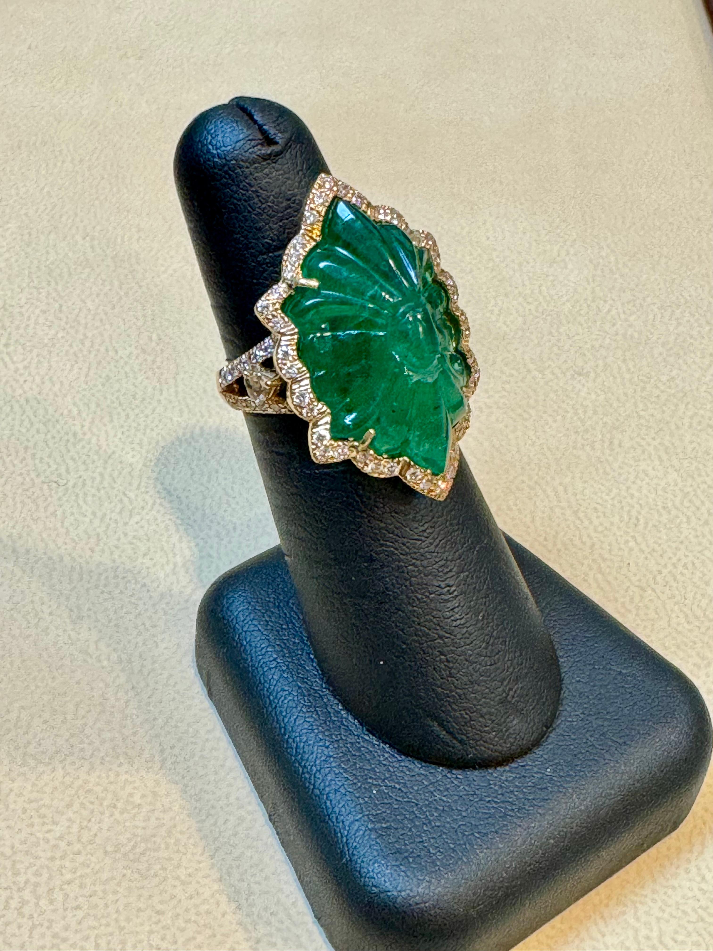 Vintage 12 Ct Natural Carved Emerald & 1.5 Ct Diamond Ring 18 Kt Yellow Gold For Sale 8