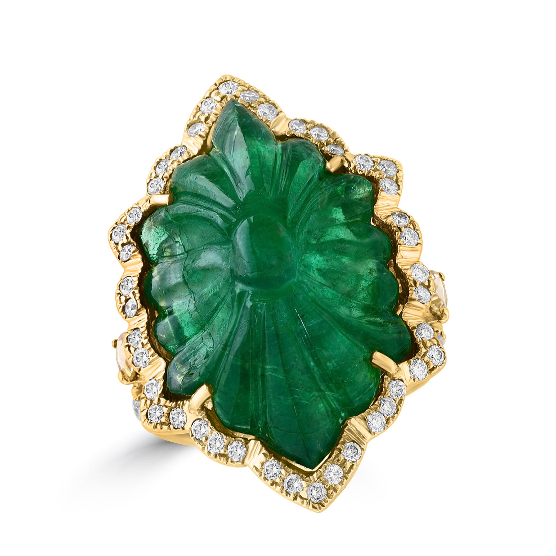 Women's Vintage 12 Ct Natural Carved Emerald & 1.5 Ct Diamond Ring 18 Kt Yellow Gold For Sale