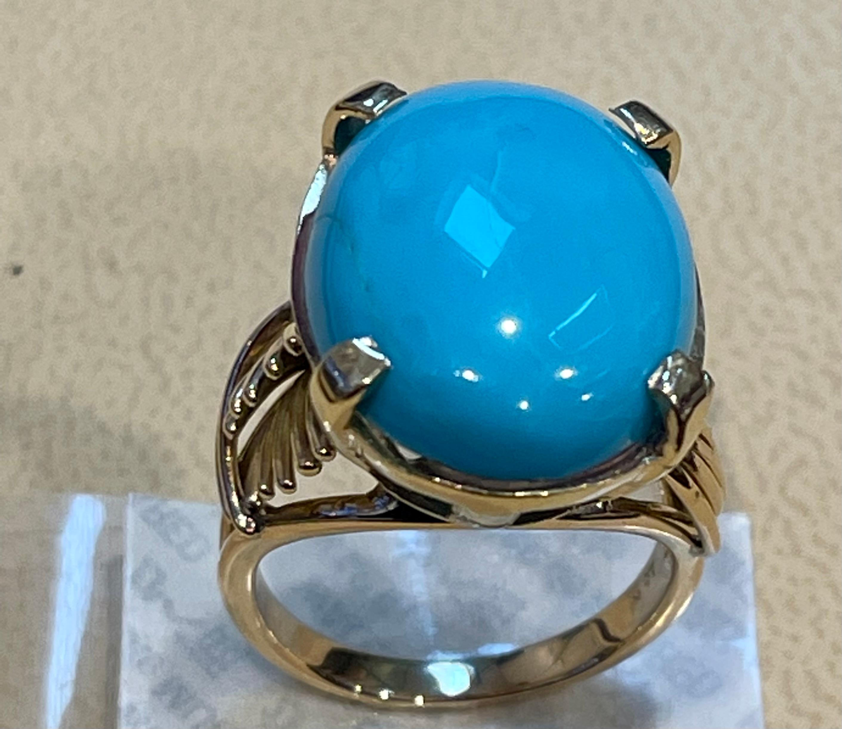 
Vintage 12 Ct Natural Oval Sleeping Beauty Turquoise Ring, 14 Kt Yellow Gold
14 karat gold 10.3 Grams 
 Natural Sleeping beauty Turquoise 
Please look at all the pictures
Ring size 6
Its very hard to capture the true color and luster of the stone,